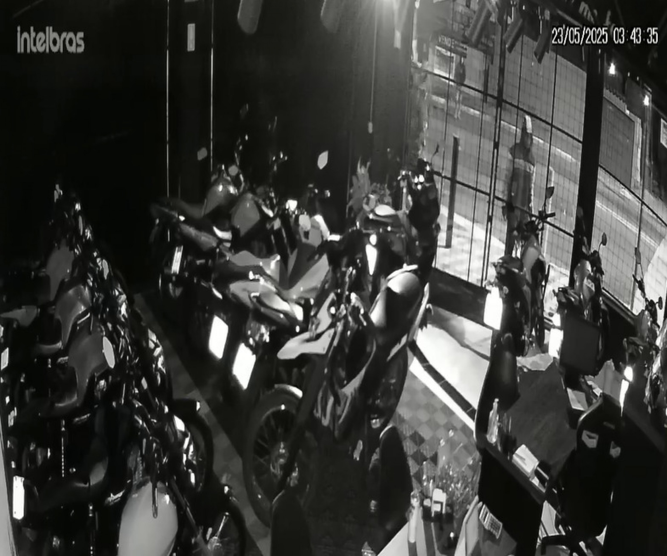 O estabelecimento está localizado na avenida São João