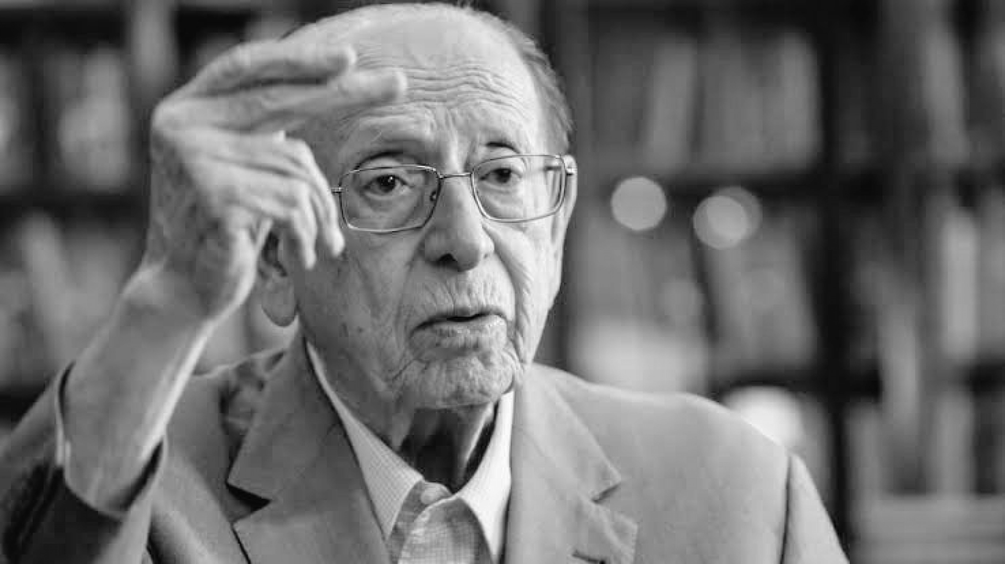 Gramático, Evanildo Bechara, morre aos 97 anos