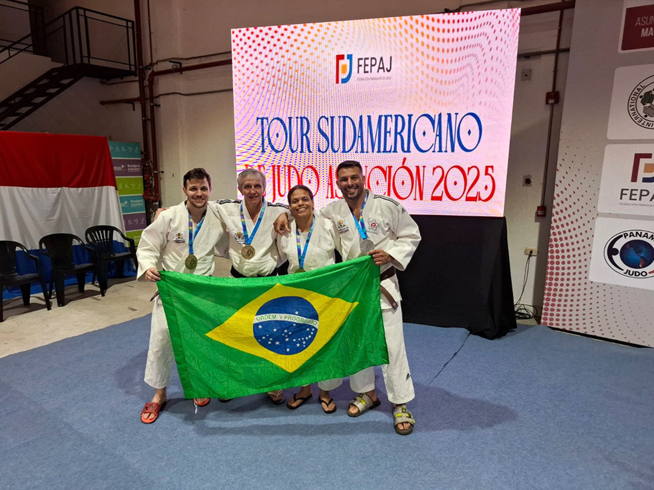 Equipe Tatsu ganha quatro medalhas no Sul-Americano realizado no Paraguai
