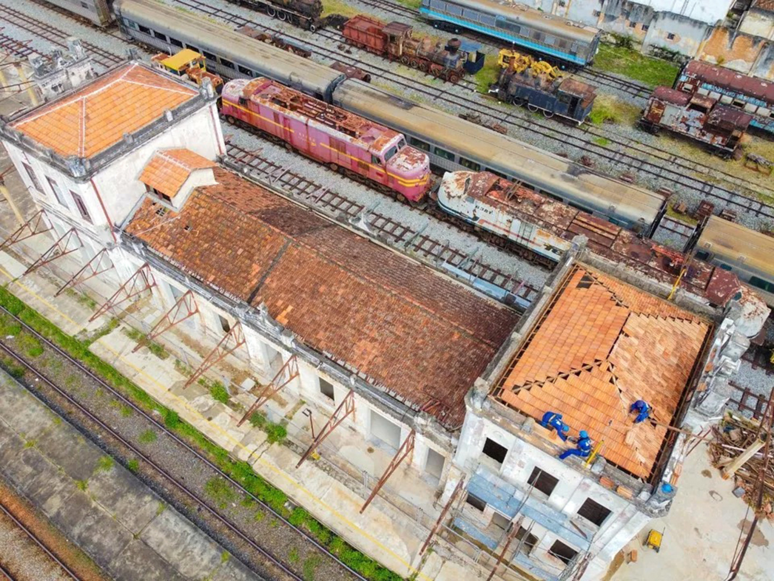 Obras incluíram a recuperação do pátio da velha estação de Cruzeiro
