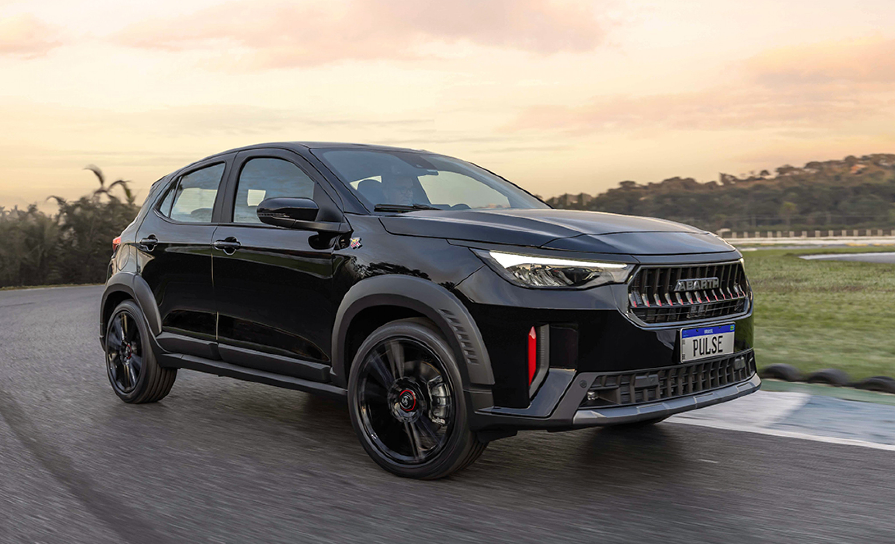 O visual, que já era agressivo, foi reforçado e ficou mais alinhado com os recentes lançamentos da marca no mercado europeu
