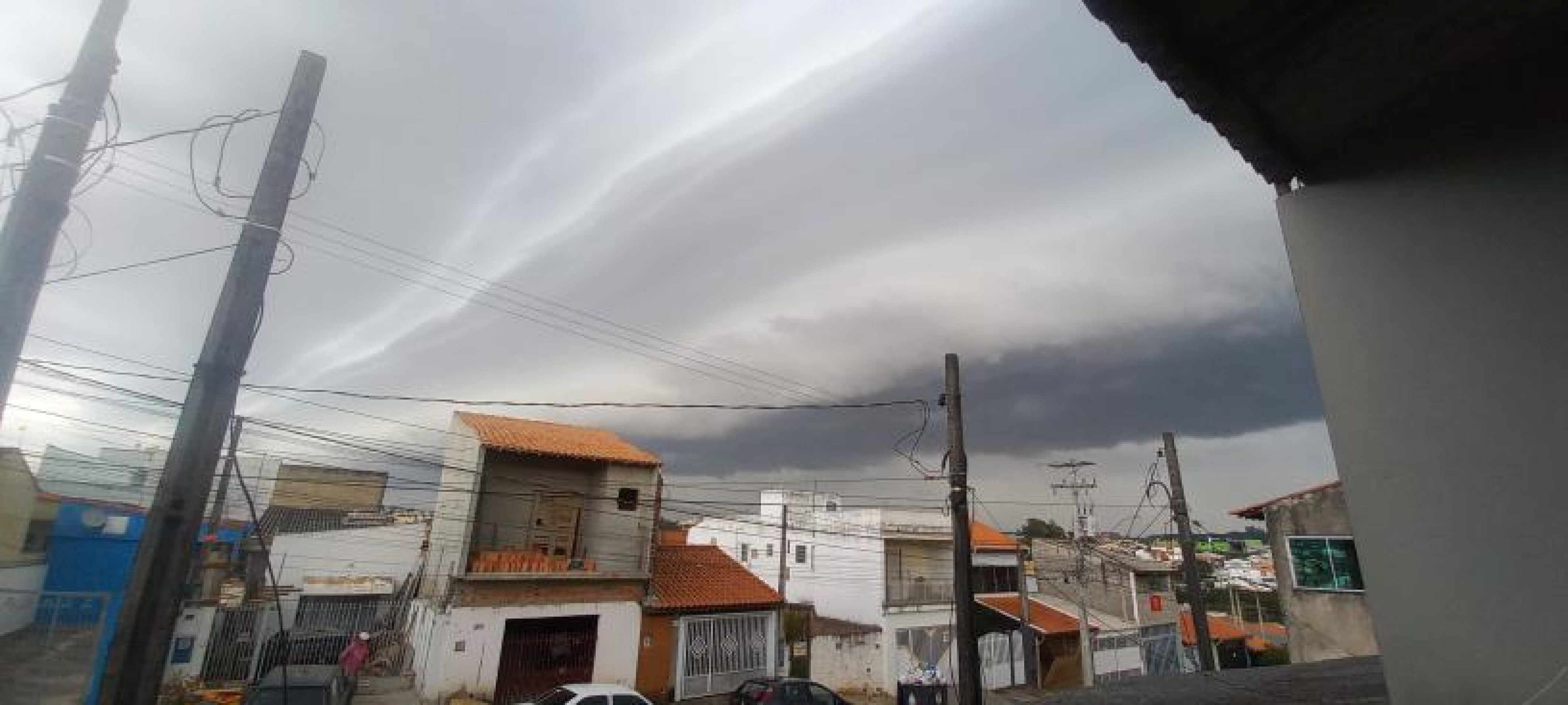Na região do Parque São Bento, a nuvem foi fotografada por um morador