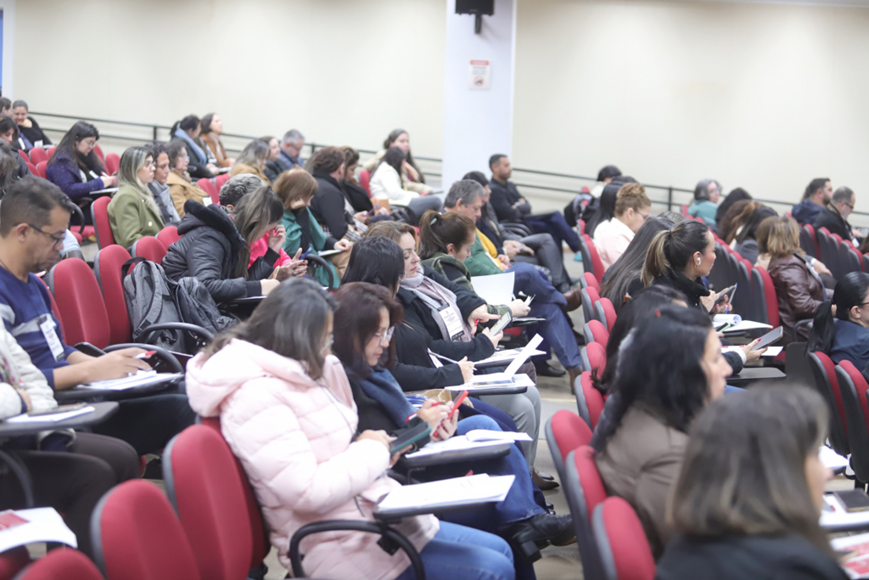 Representantes de mais de 40 municípios do Departamento Regional da Saúde (DRS) discutiram o tema, com foco na área oncológica
