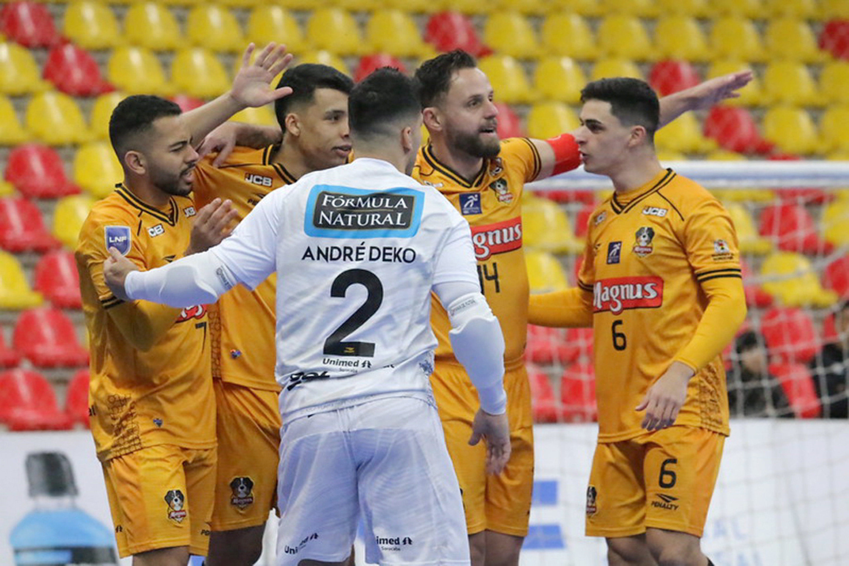 Time sorocabano comemora vitória pela LNF: 6 a 1 no Minas 
