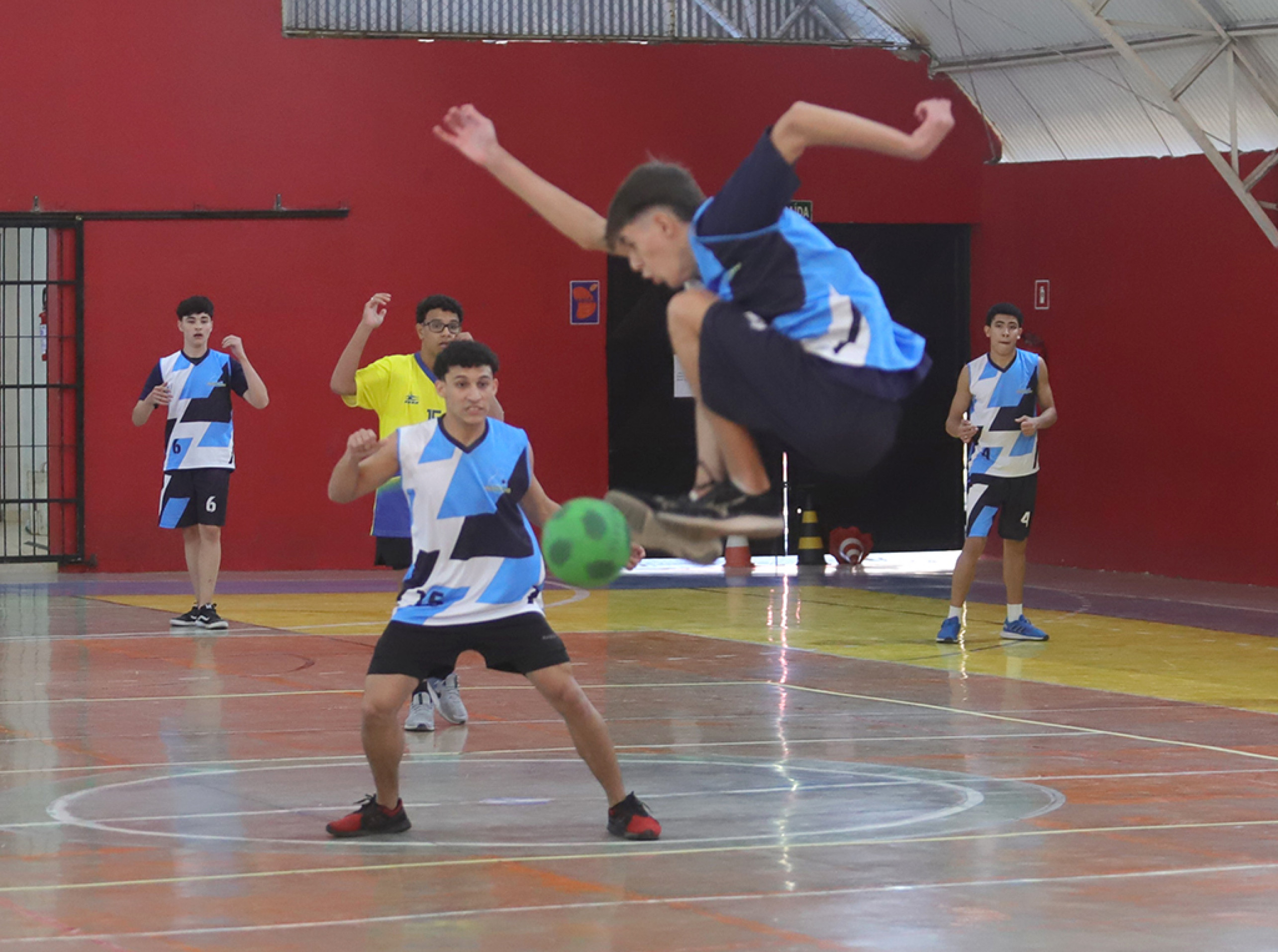 Lei prevê arrecadação e fornecimento de equipamentos esportivos na cidade
