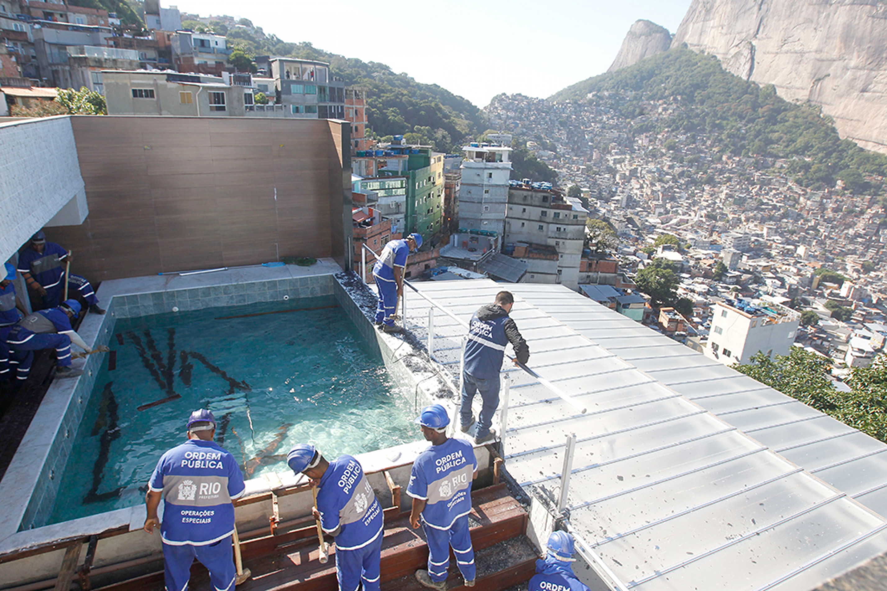 Construções são irregulares
