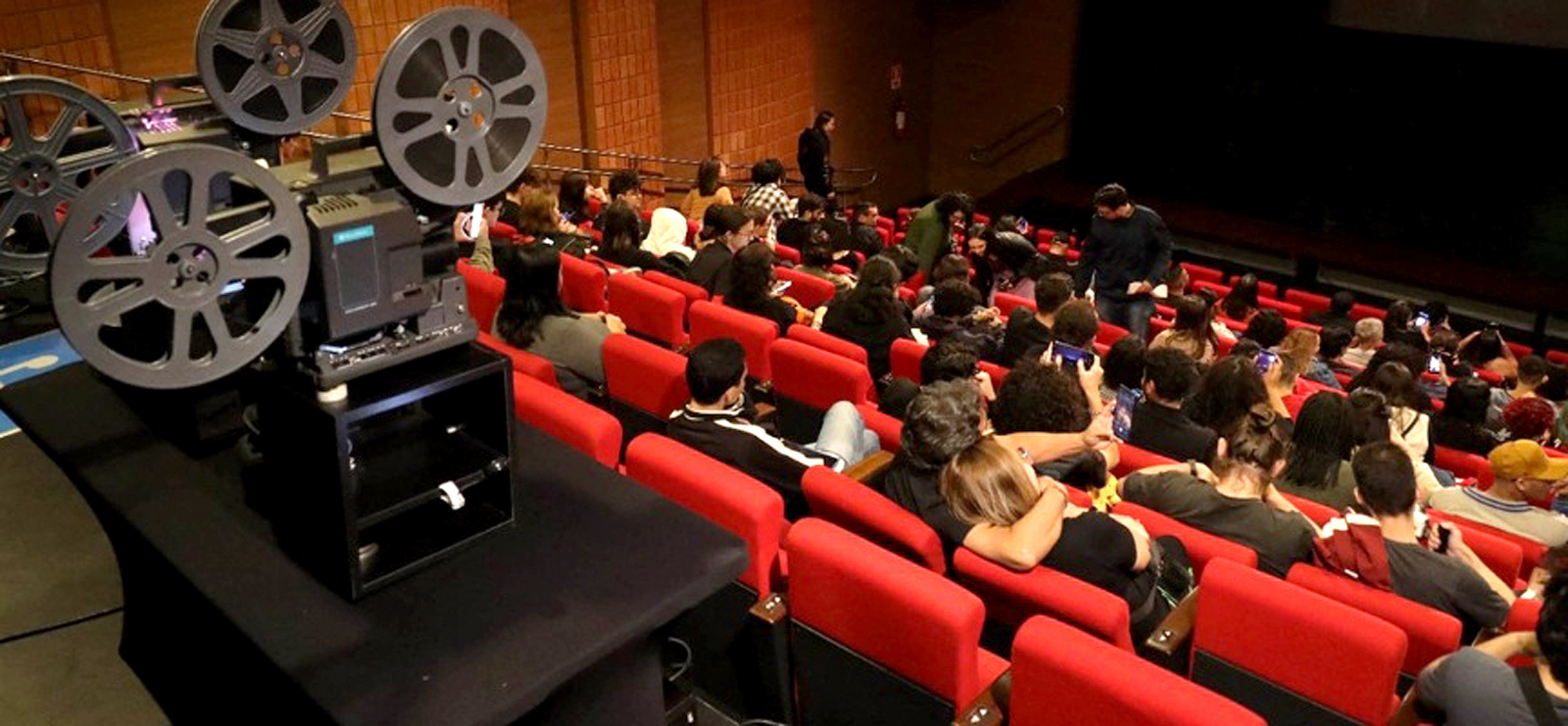 Cinéfilos da cidade têm opções para filmes de qualidade e de graça 
