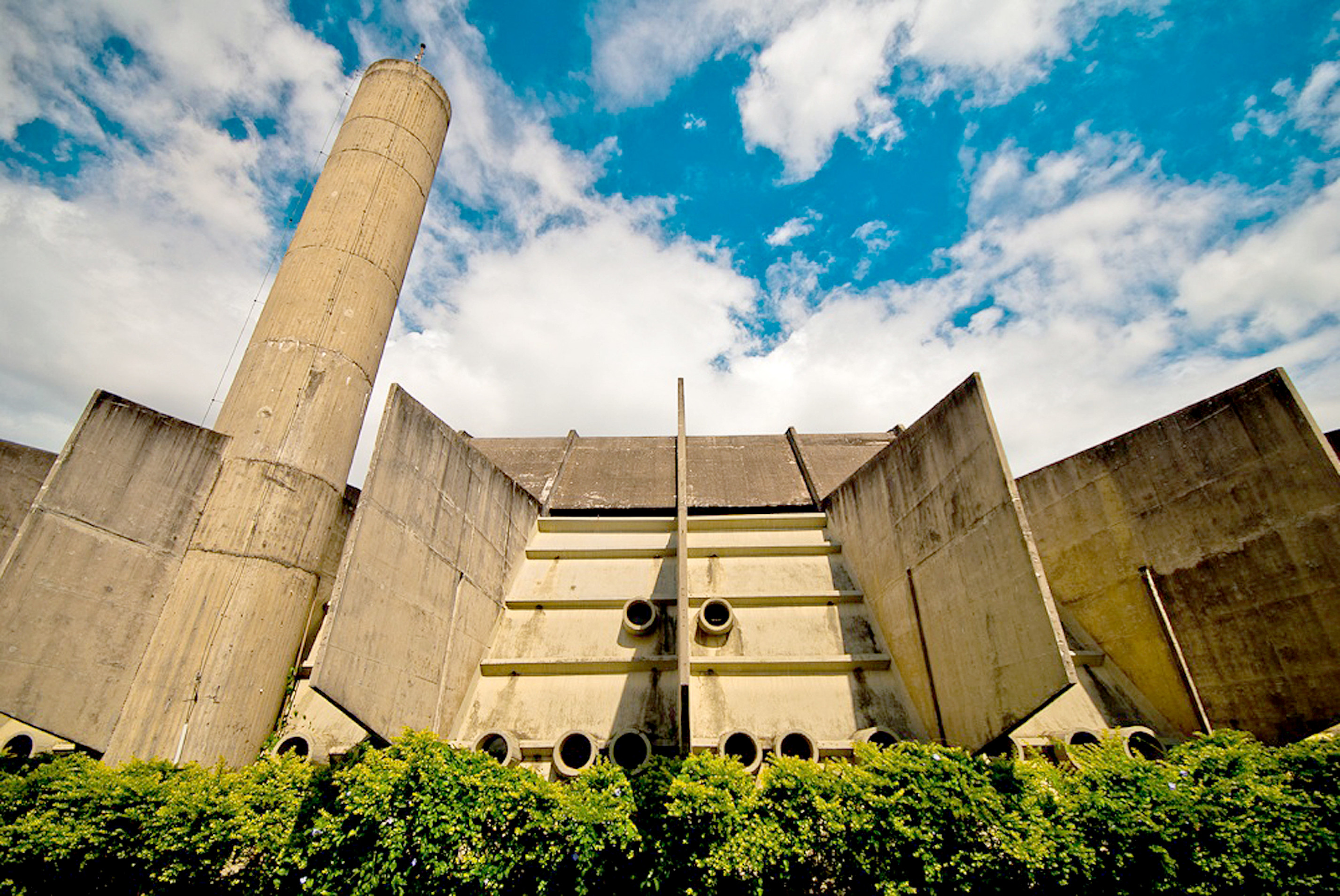 Teatro Municipal é um dos prédios que podem receber reformas
