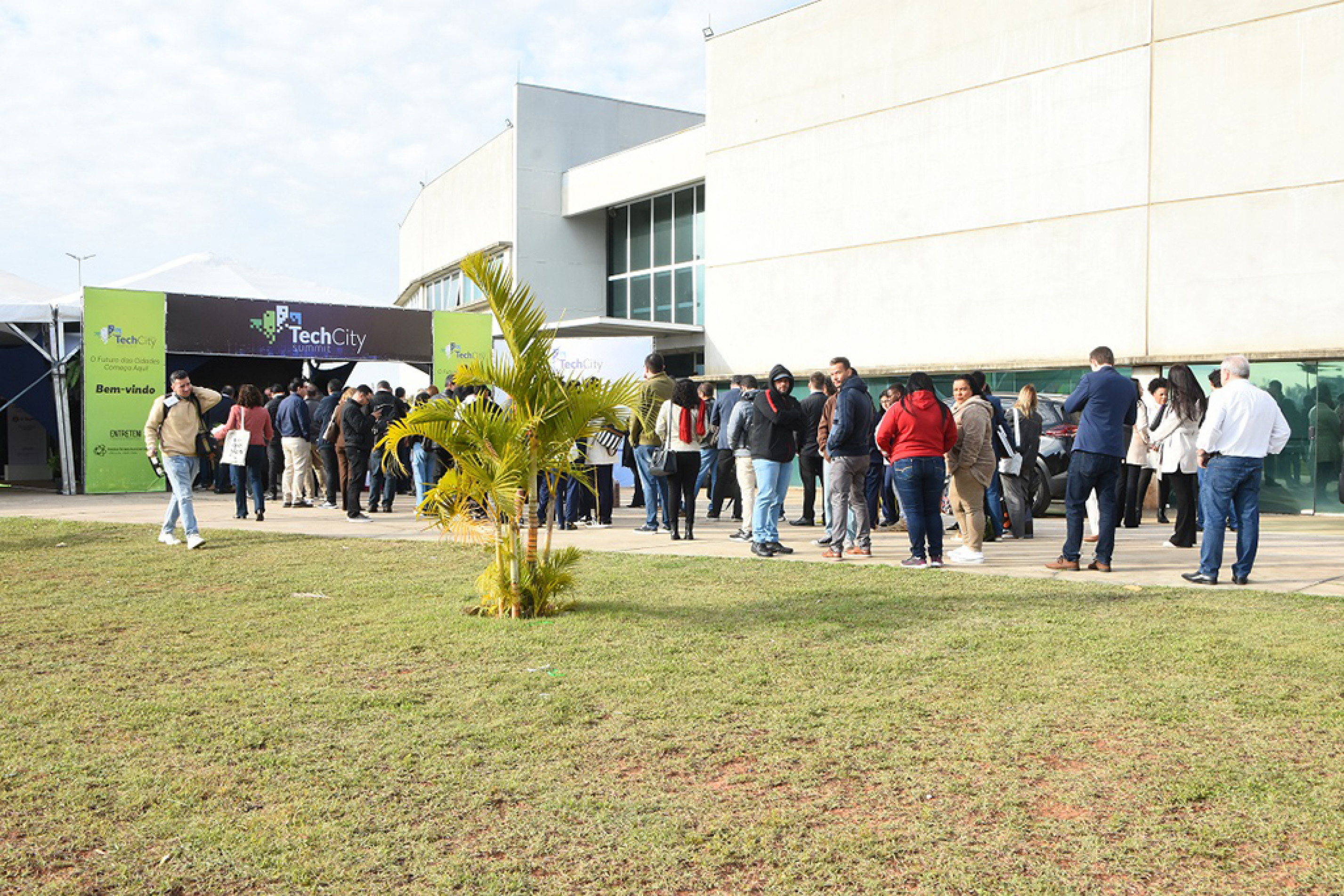 Público pode participar da programação que inclui...
