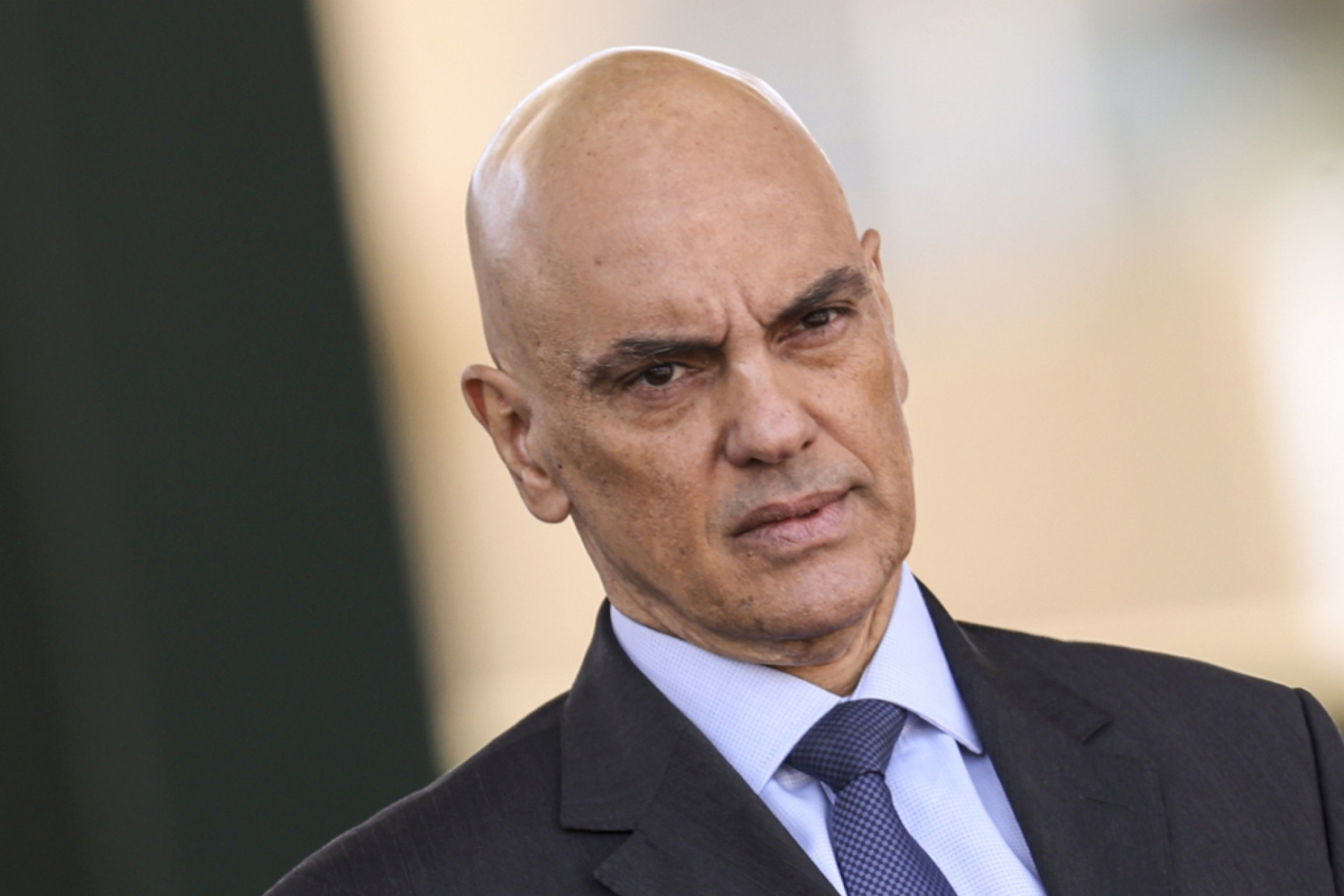 Moraes suspende atos sobre IOF e convoca audi&ecirc;ncia de concilia&ccedil;&atilde;o