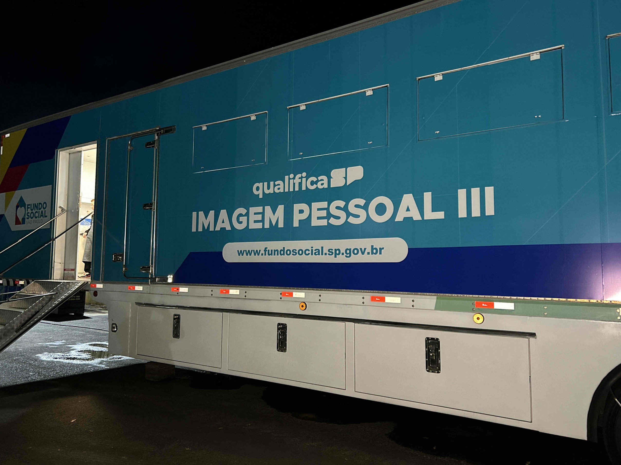 Carretas são preparadas para auals teóricas e práticas 