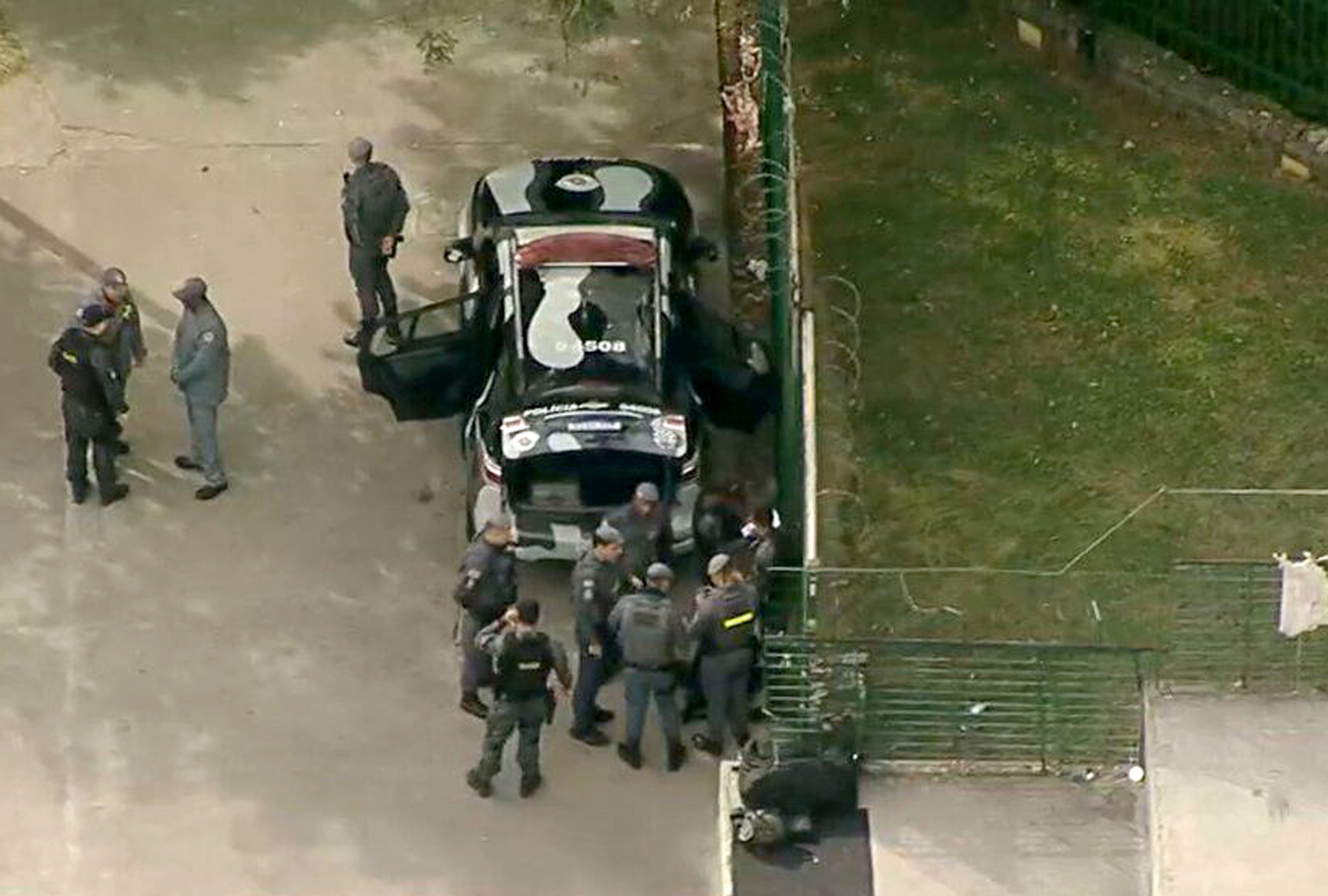 Policiais verificaram que não havia carga explosiva