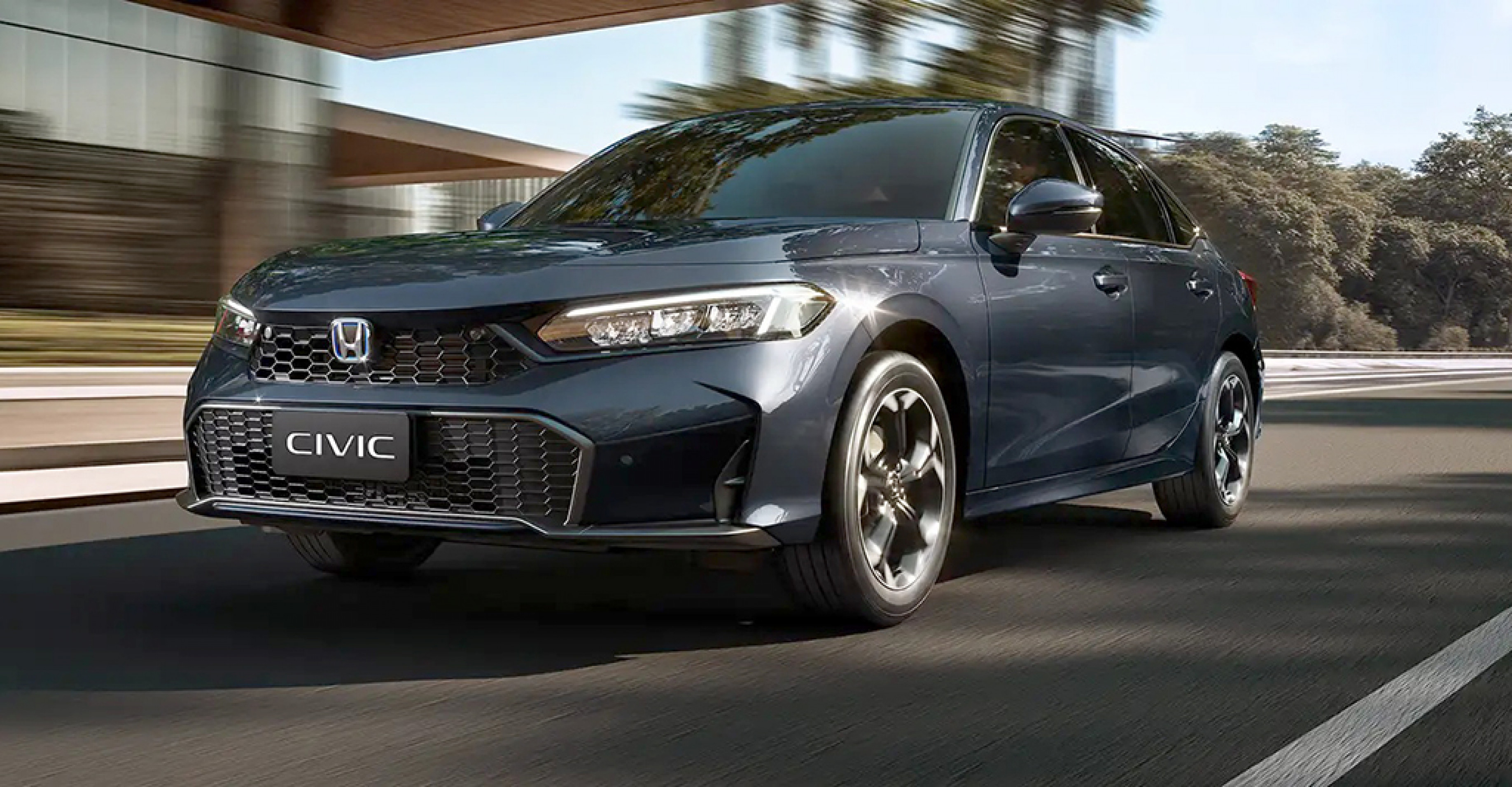 Honda Civic Advanced Hybrid teve avanços em sistemas de assistência à condução e conectividade
