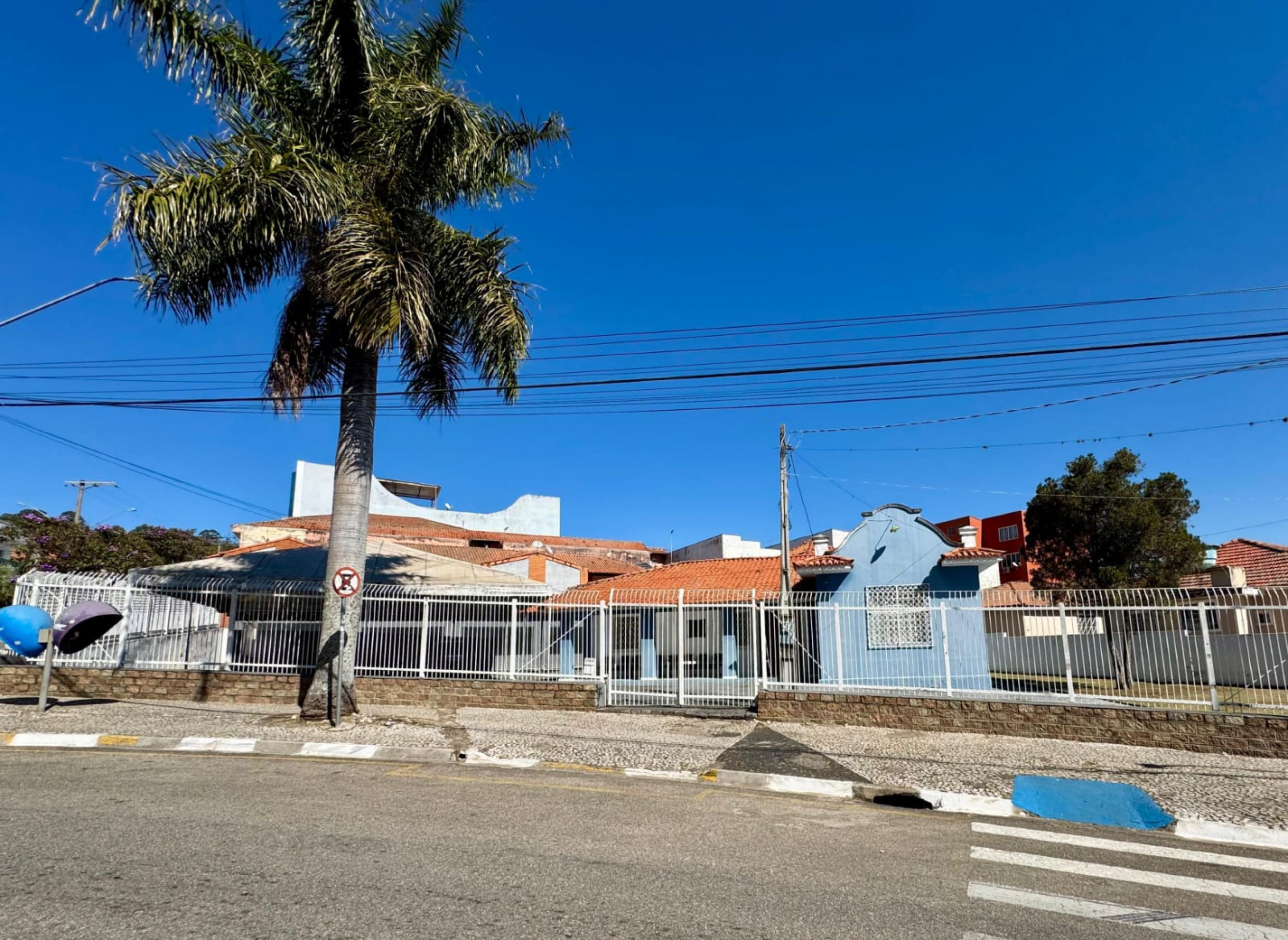 O Fundo Social fica na Praça Dom José Gáspar, no centro de Mairinque