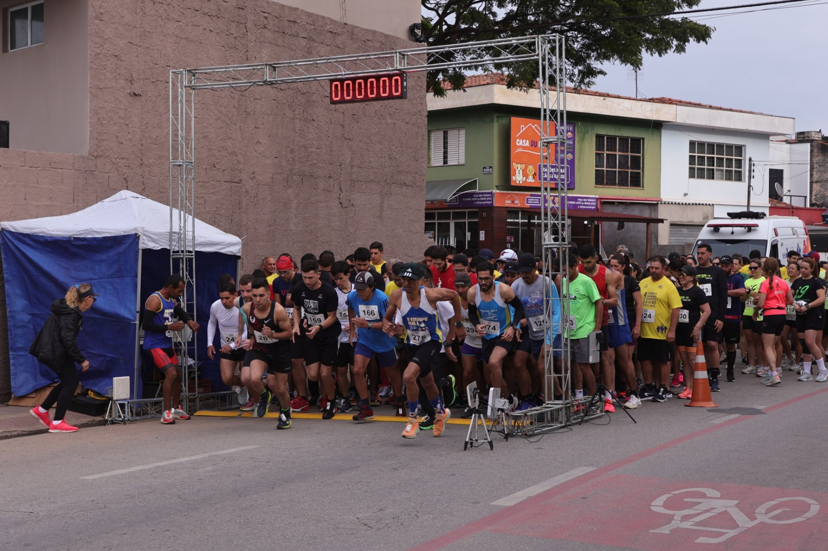 O evento é promovido pela Associação de Atletismo de Piedade e pela Basílica Menor de Nossa Senhora da Piedade