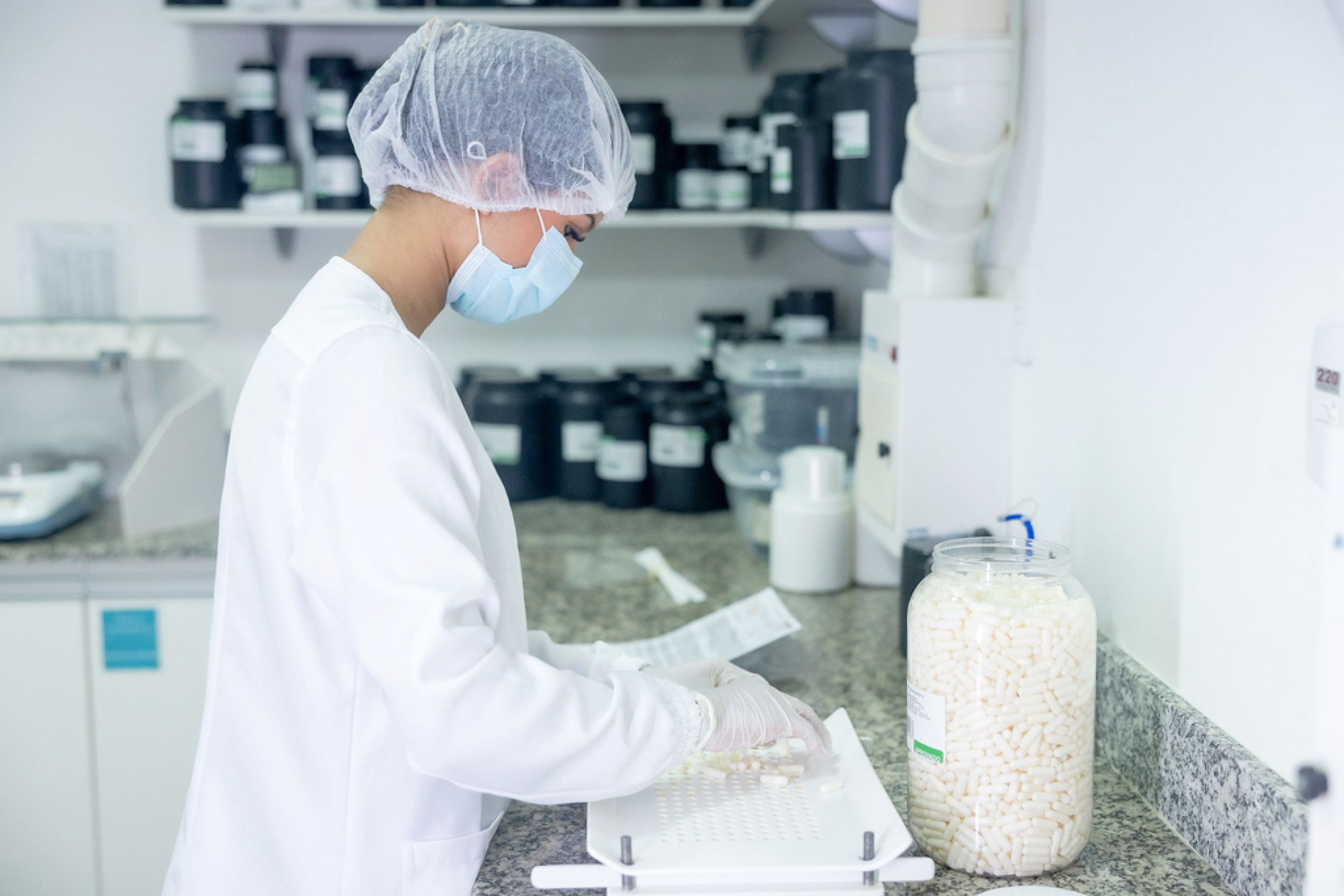 Jovens têm a oportunidade de iniciar carreira profissional em empresas