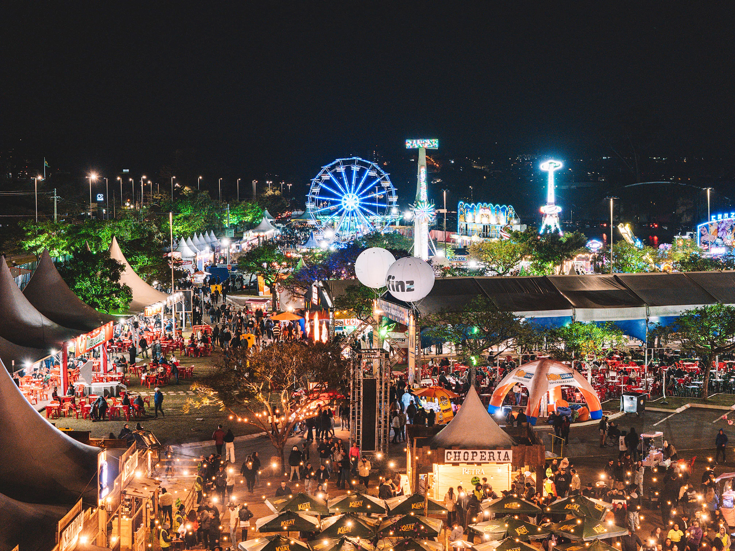 Recinto recebe o público visitante até 3 de agosto, 
com atrações musicais, gastronômicas e de entretenimento