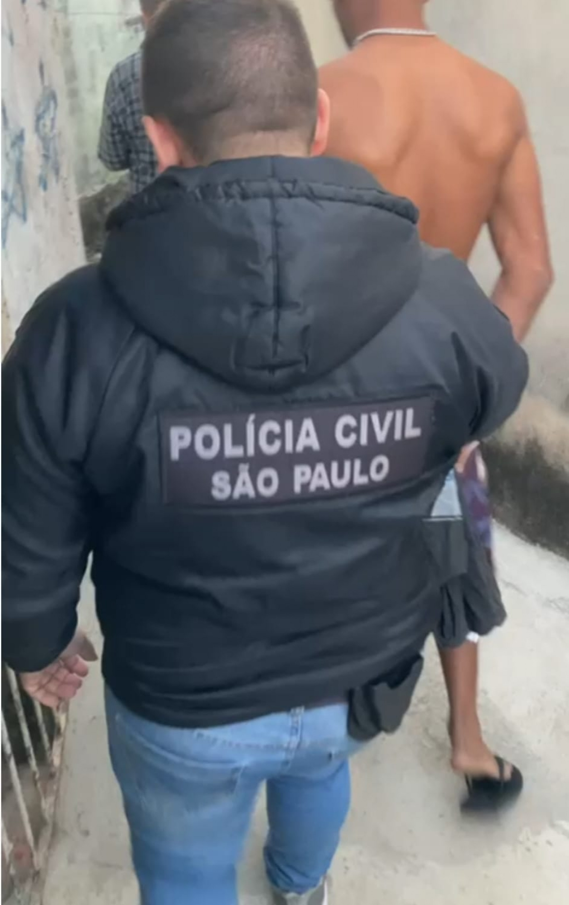 A Polícia Civil representou pela prisão preventiva do suspeito durante o inquérito. Ele foi preso no município e levado para a delegacia