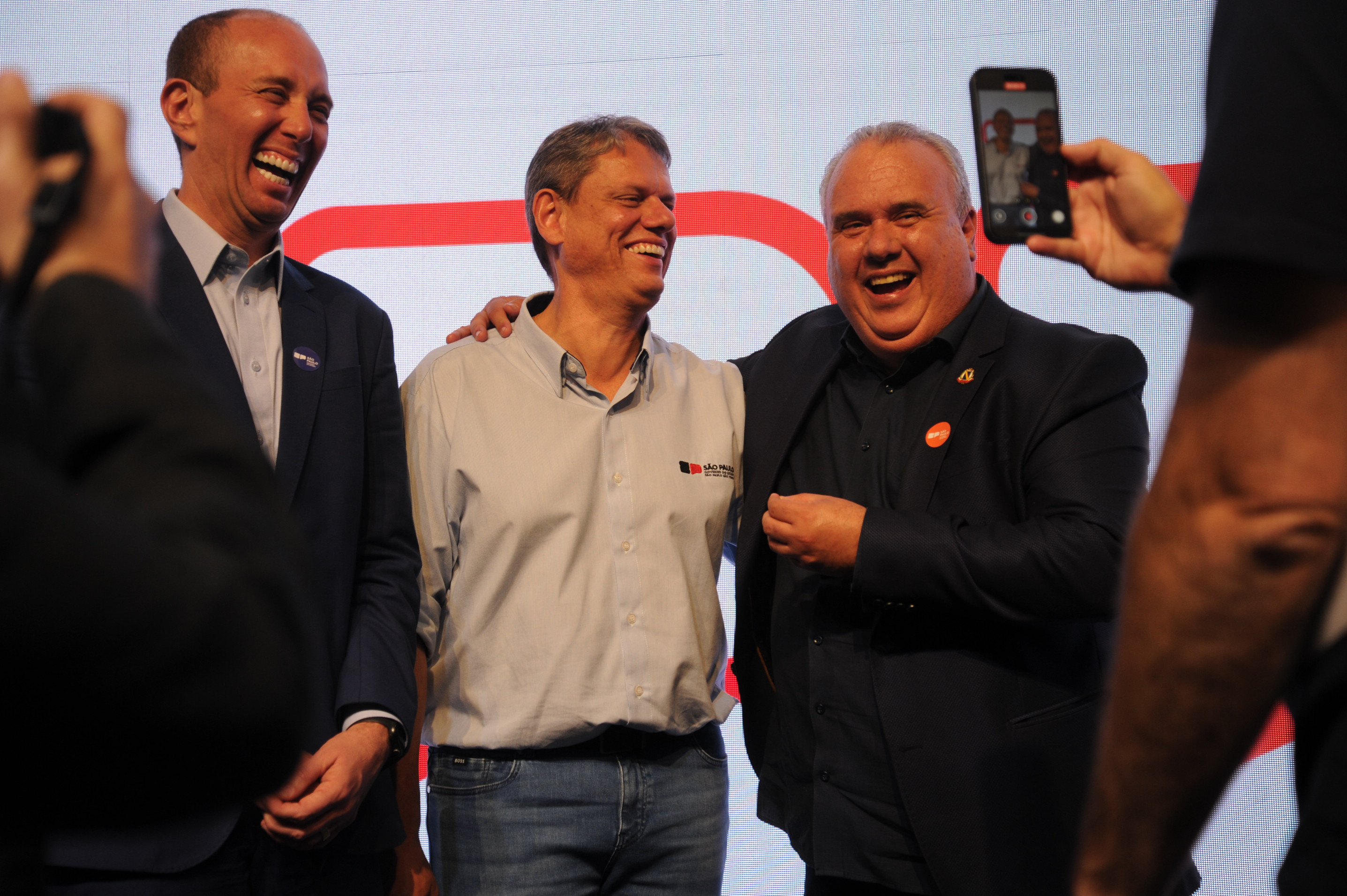 Prefeitos da região estiveram presentes no evento