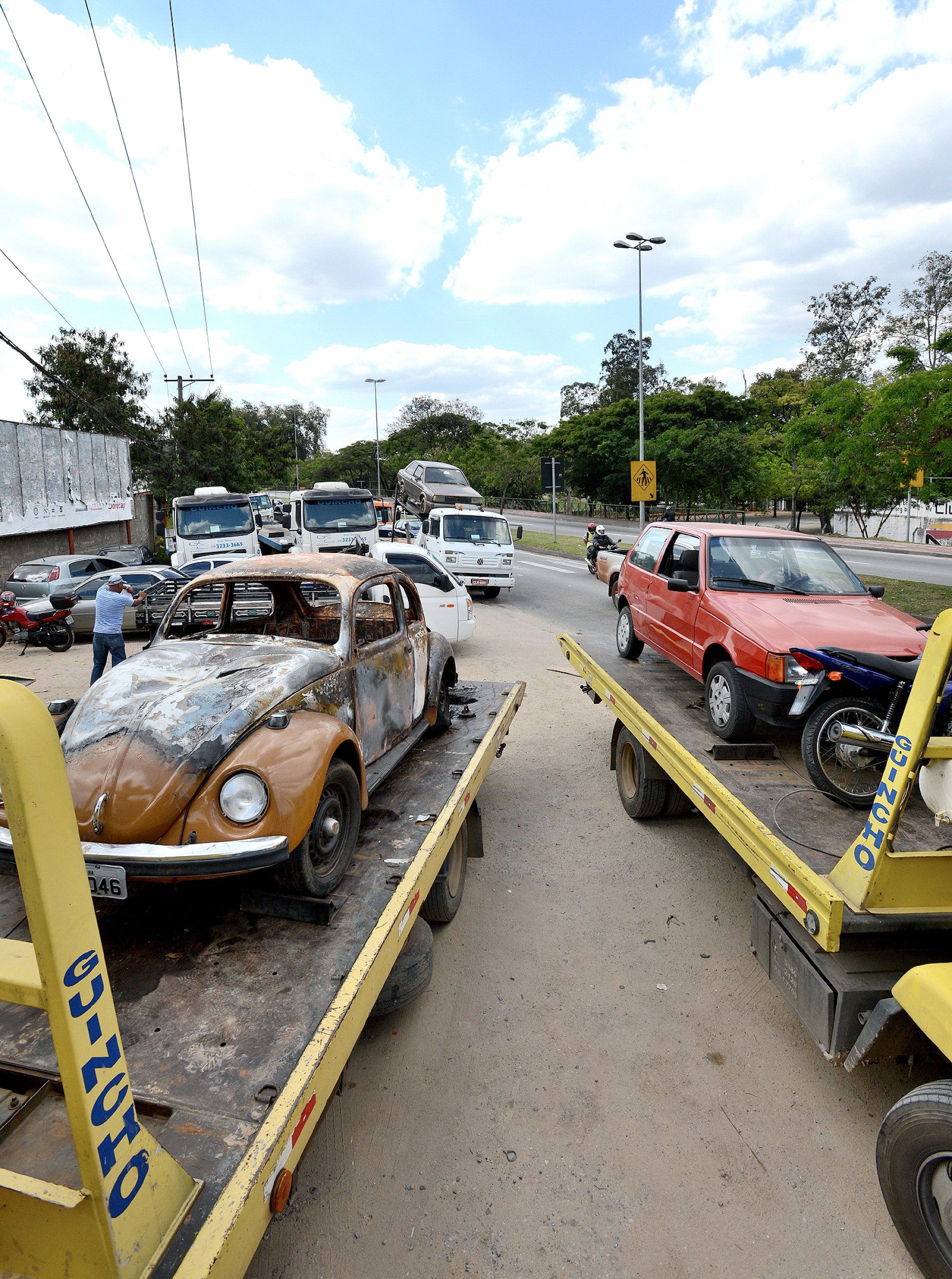 Projeto padroniza remoção de veículos
