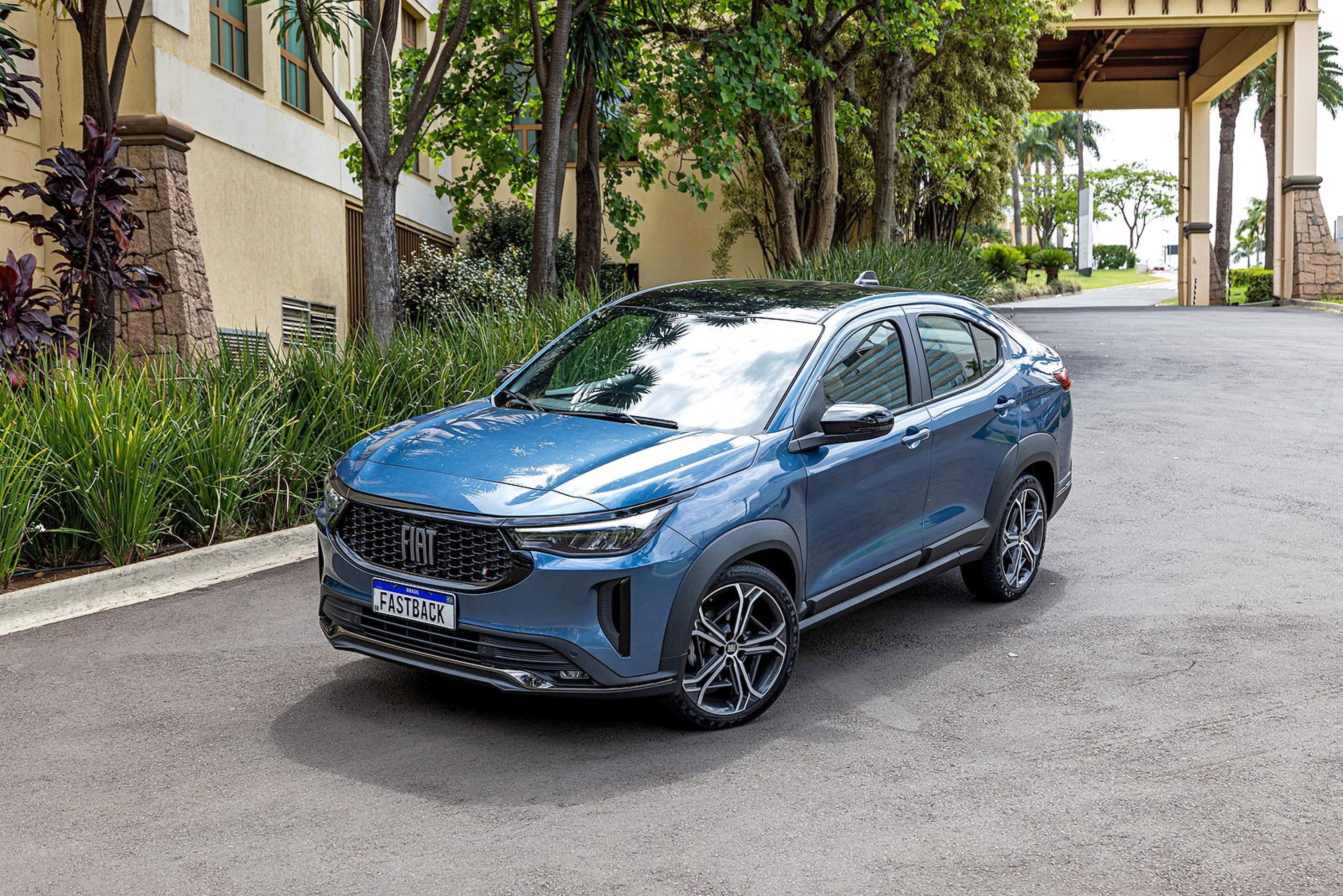 Linha 2026 do SUV cupê da Fiat tem cinco versões e três motores