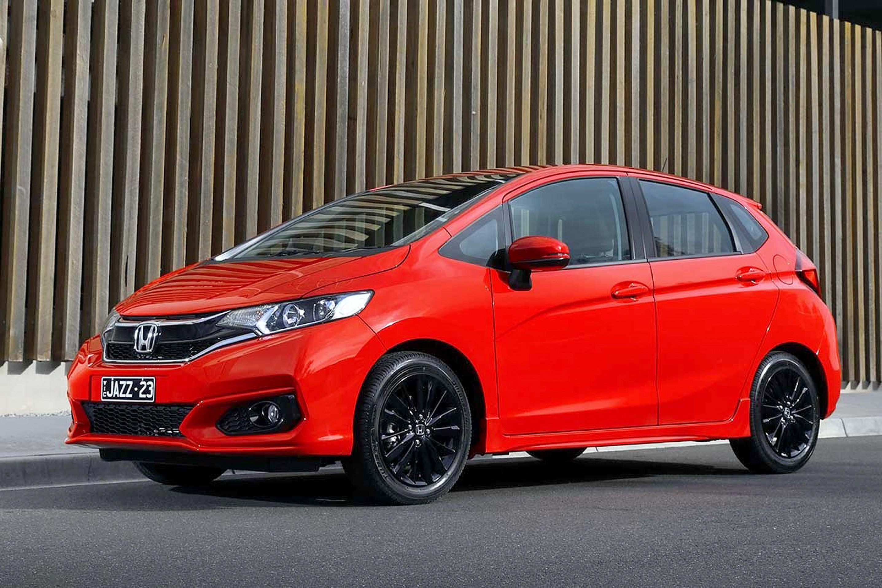 Pelo menos 13 novos modelos híbridos (Civic e Fit, 
este conhecido como Jazz fora do Japão, Américas e China) serão lançados entre 2027 e 2030
