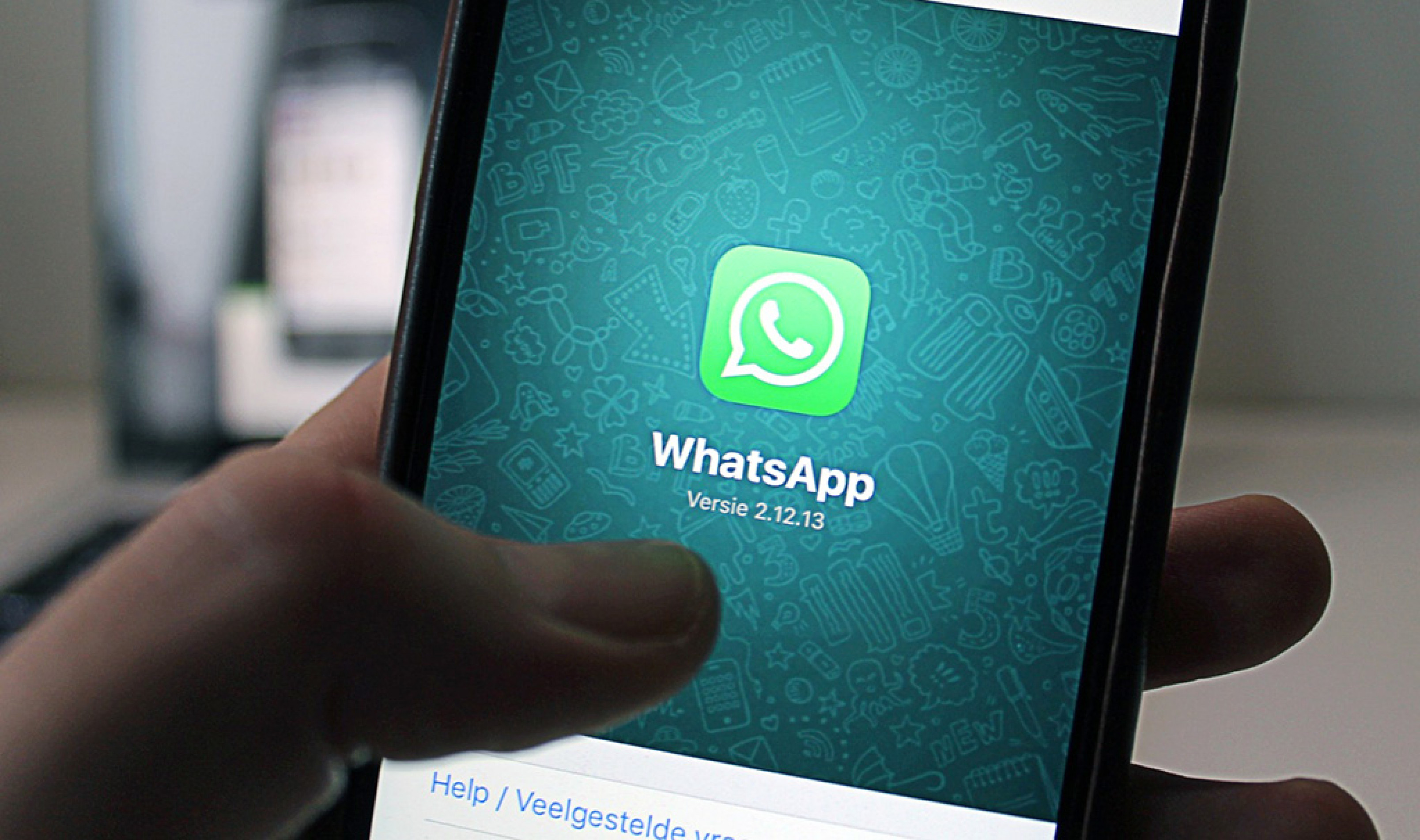 Golpistas usam aplicativos de redes sociais para golpes
