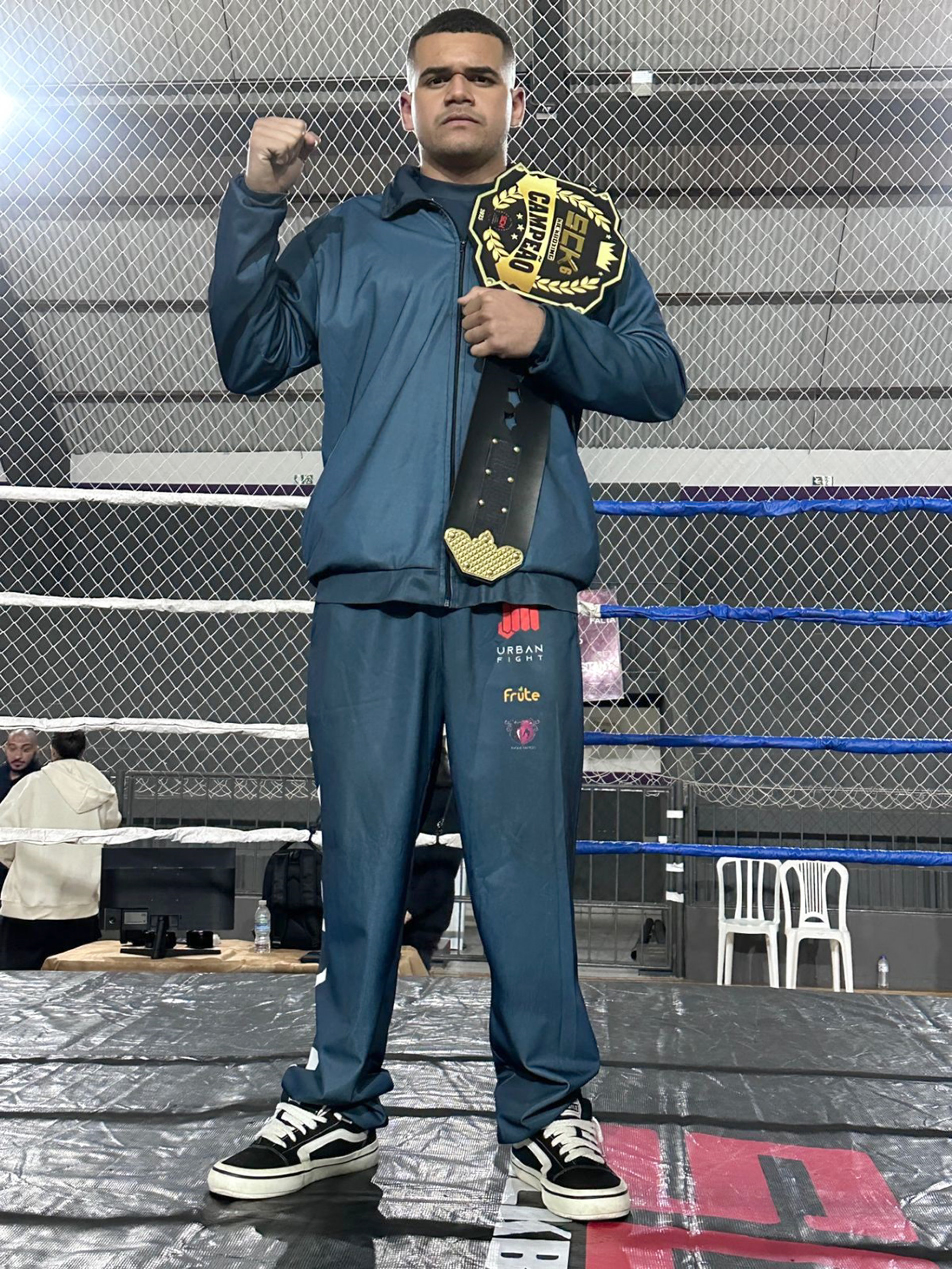 Leonardo Leão fatura o cinturão da K1
