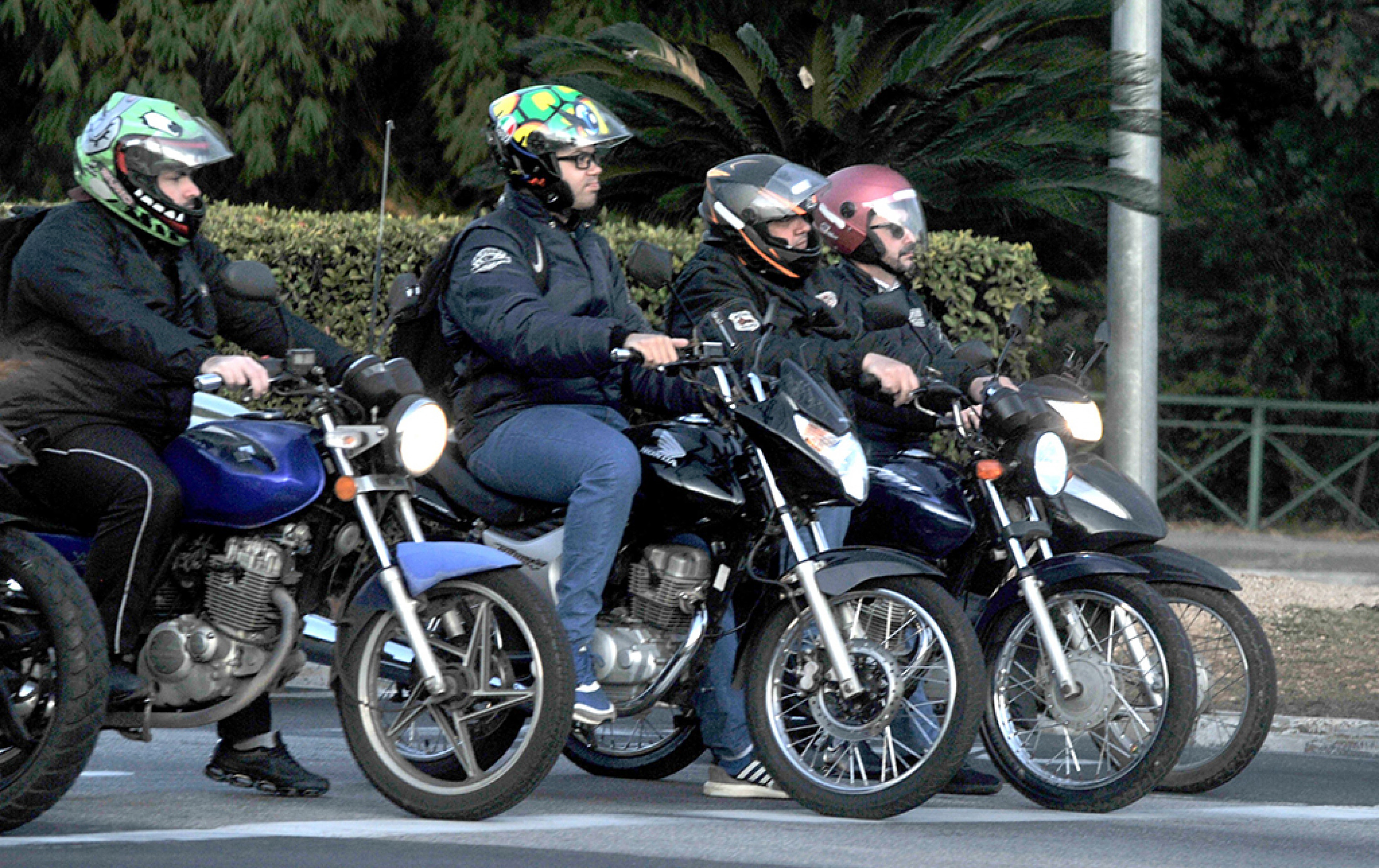 Facilidade ajudaria jovens que buscam o primeiro emprego
