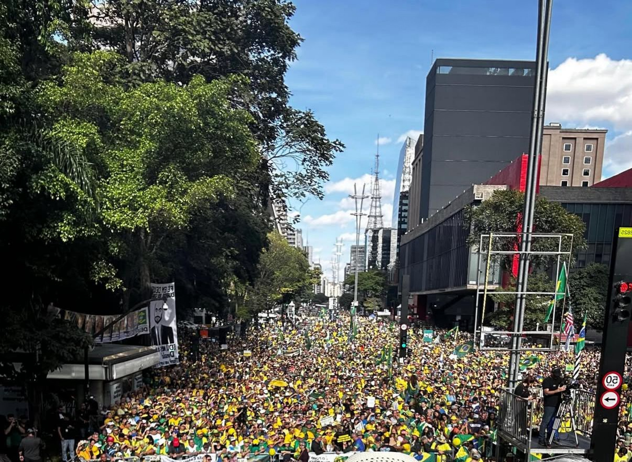 Manifestações bolsonaristas ocorrem pelo País; em BH, Nikolas faz provocação a Moraes