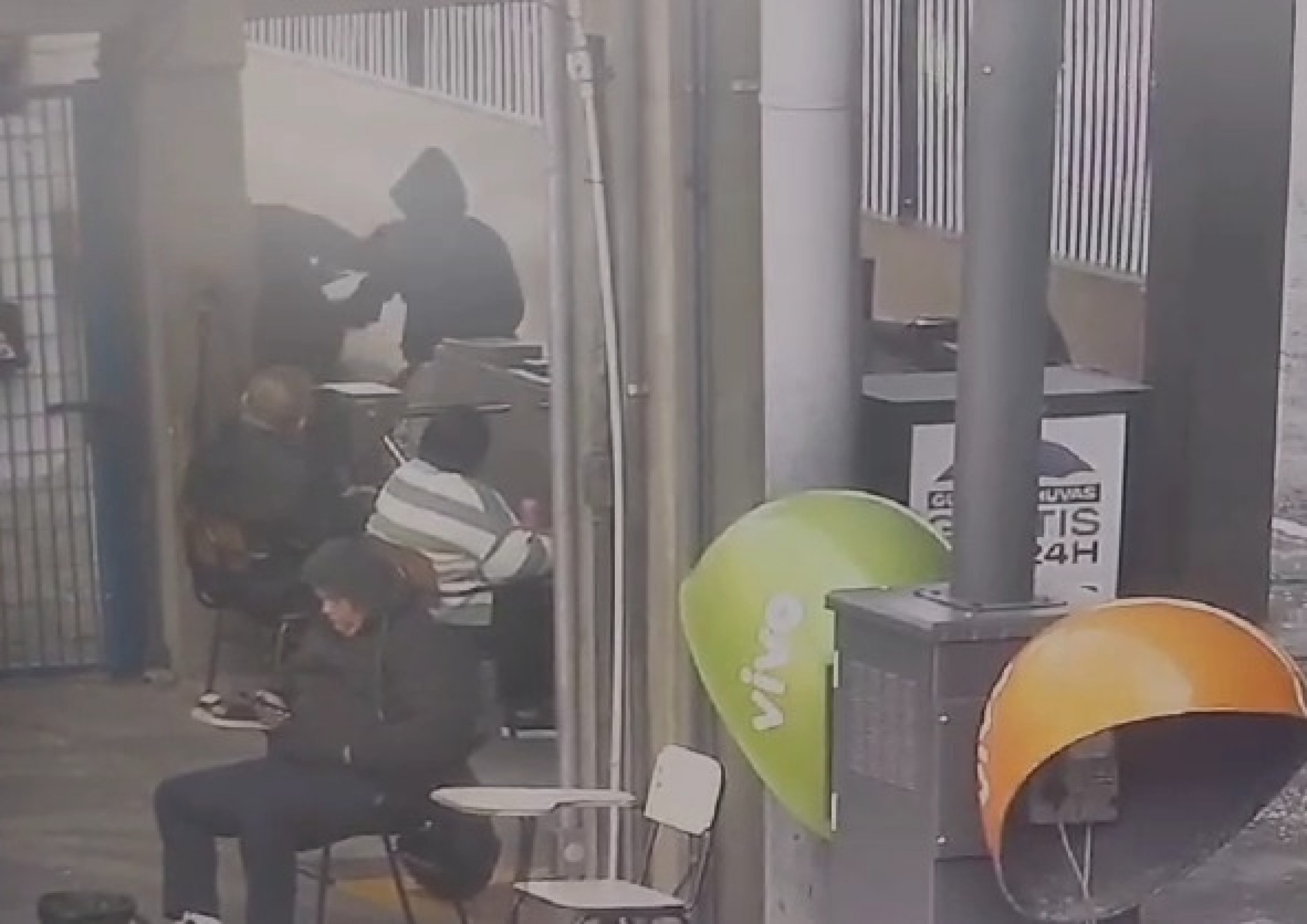 O homem recebeu atendimento médico e não apresentava ferimentos graves