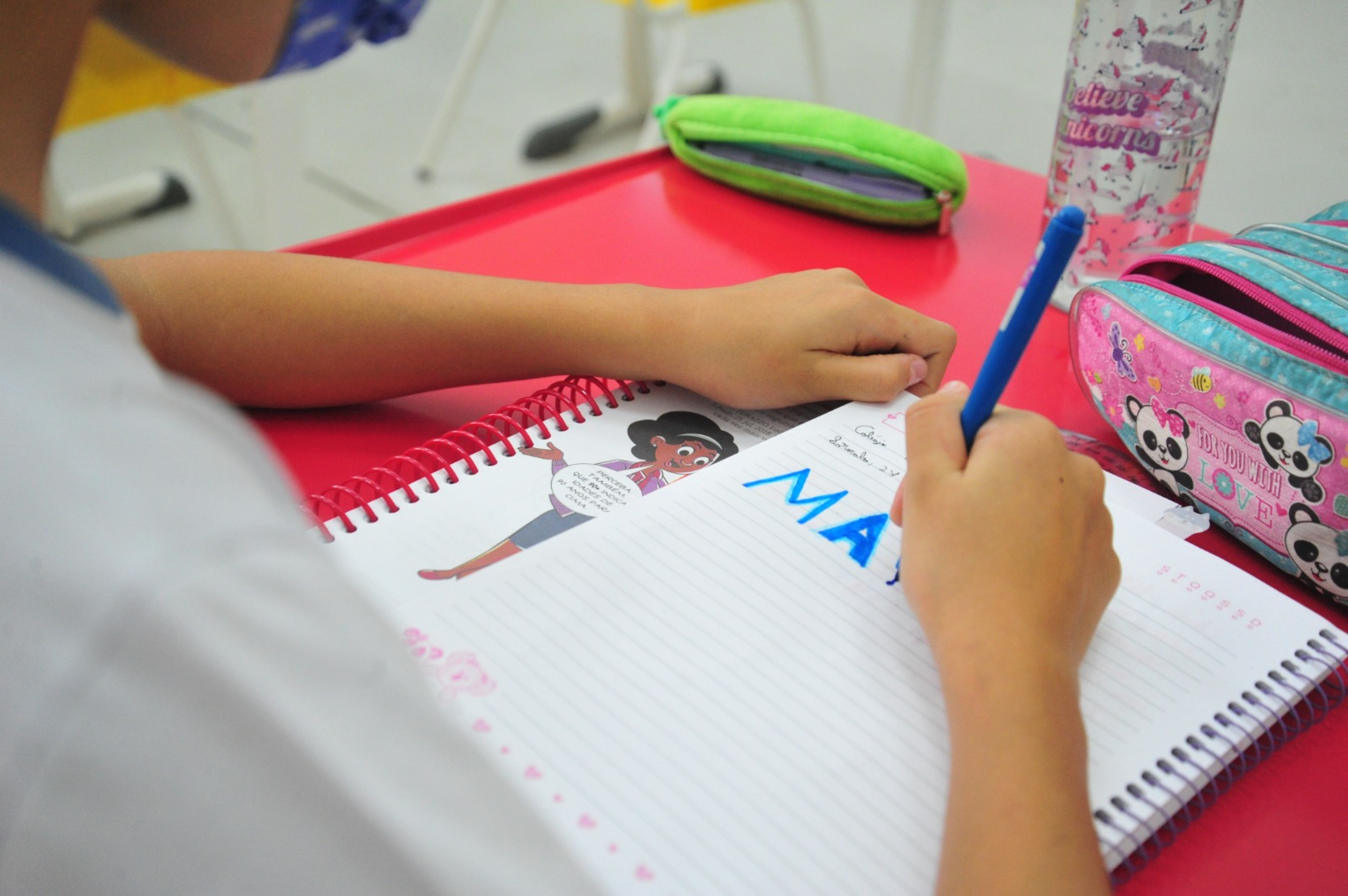 As propostas tratam de temas como matrícula de irmãos, Acidente Vascular Cerebral (AVC) e inclusão. Os demais projetos da pauta não foram votados devido ao encerramento do tempo regimental