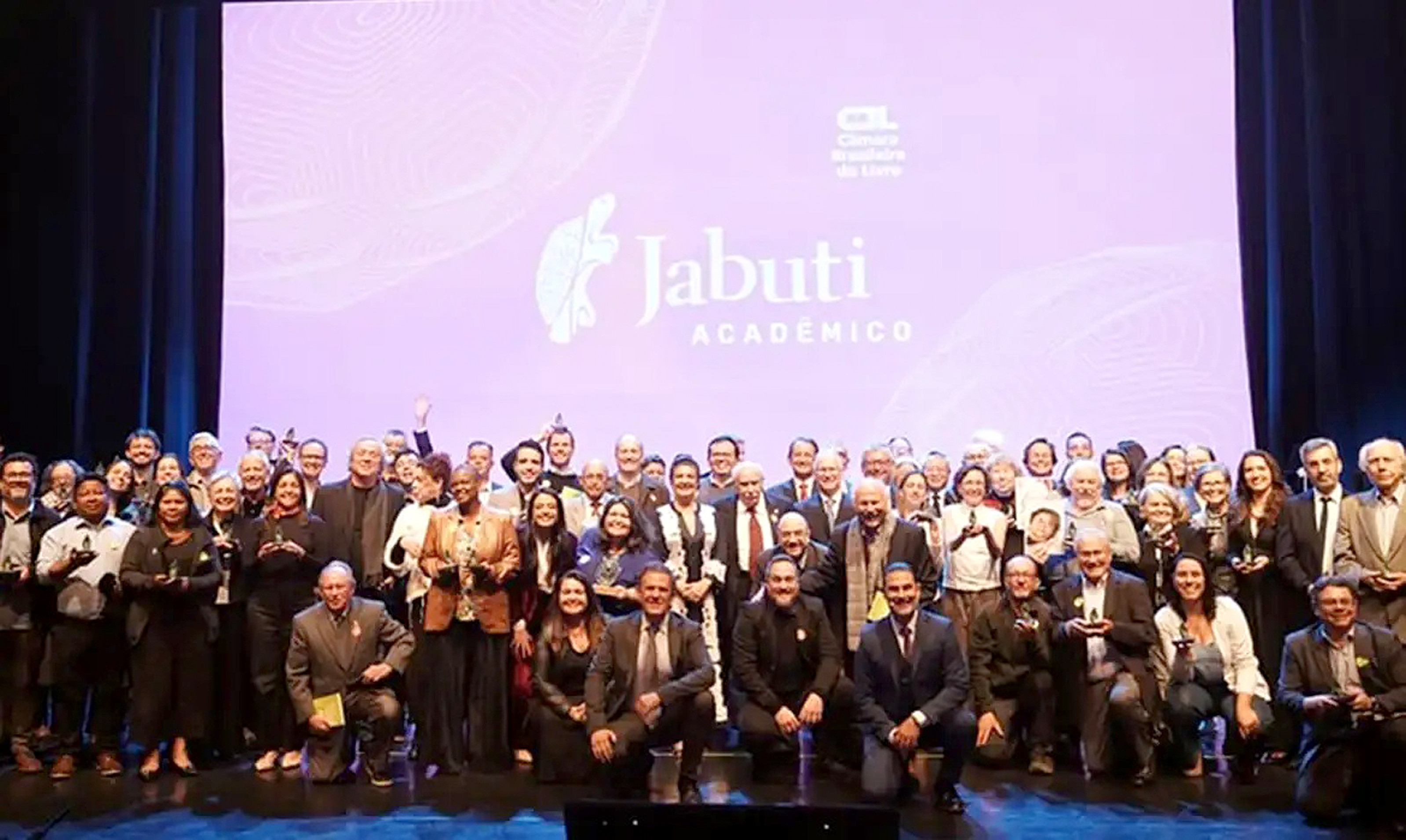Entrega da premiação ocorreu no teatro Sérgio Cardoso
