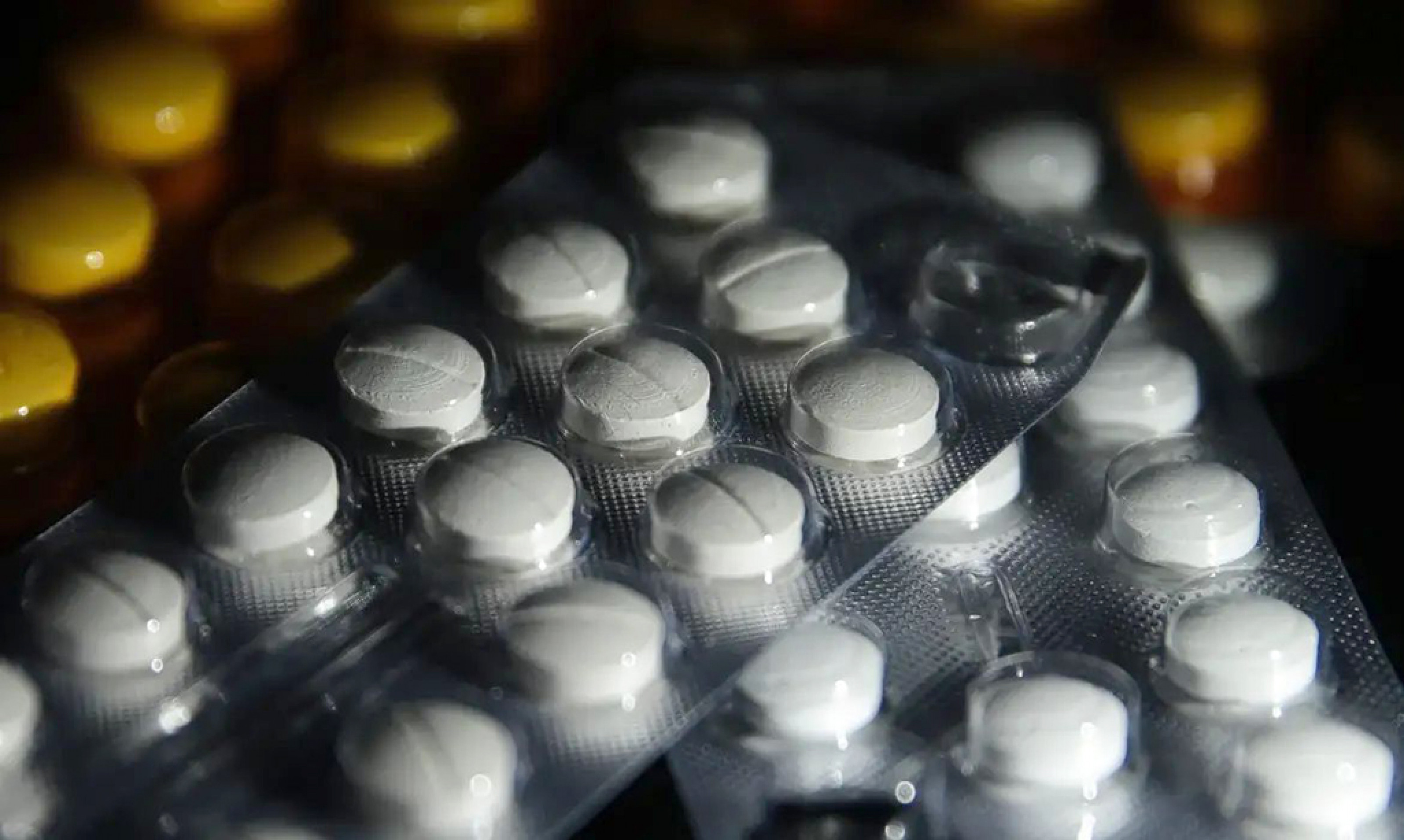 Cartilha do Procon explica sobre suplementos e diferenças entre genéricos e de marcas 
