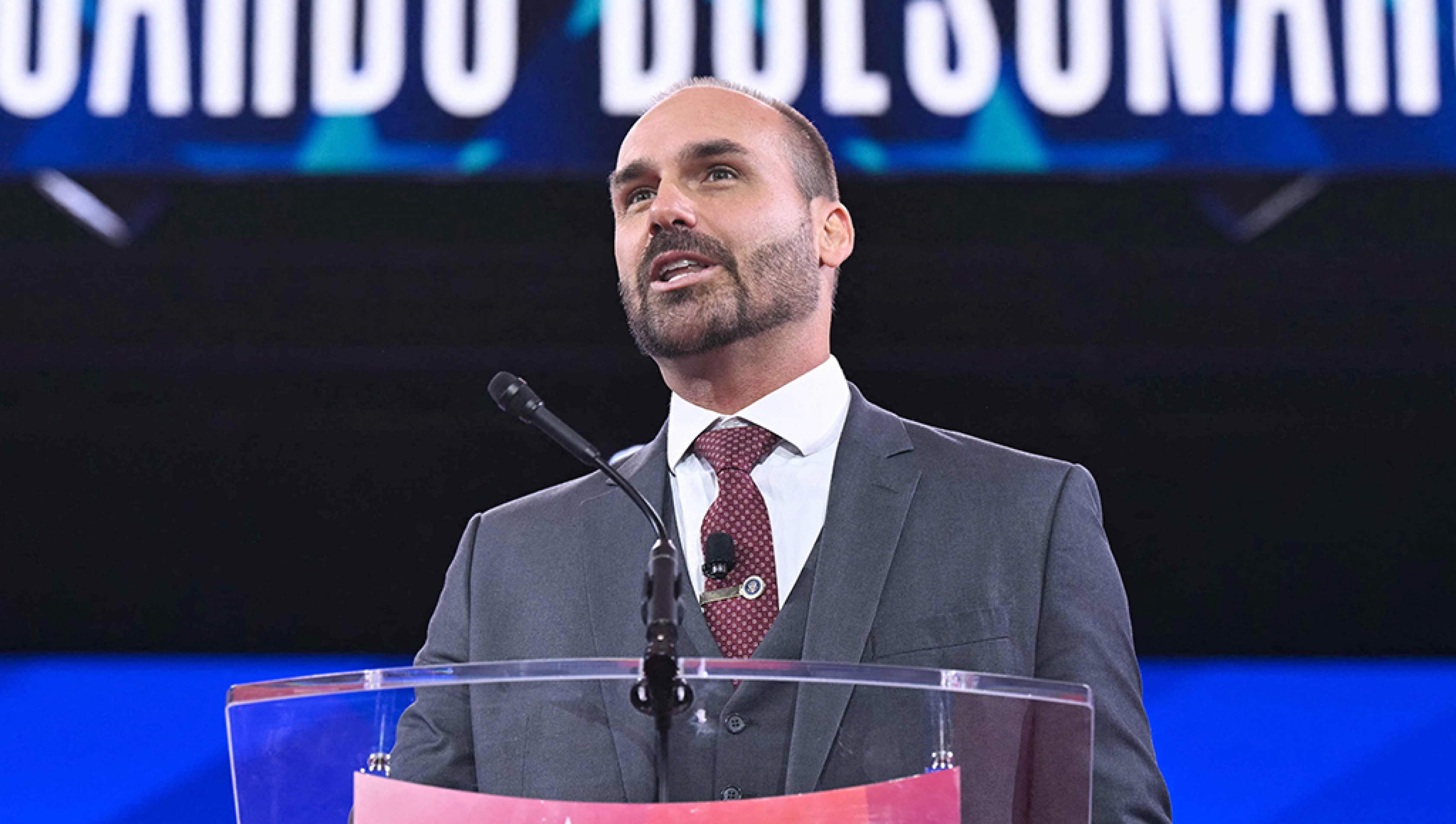 Deputado licenciado é próximo de políticos americanos 