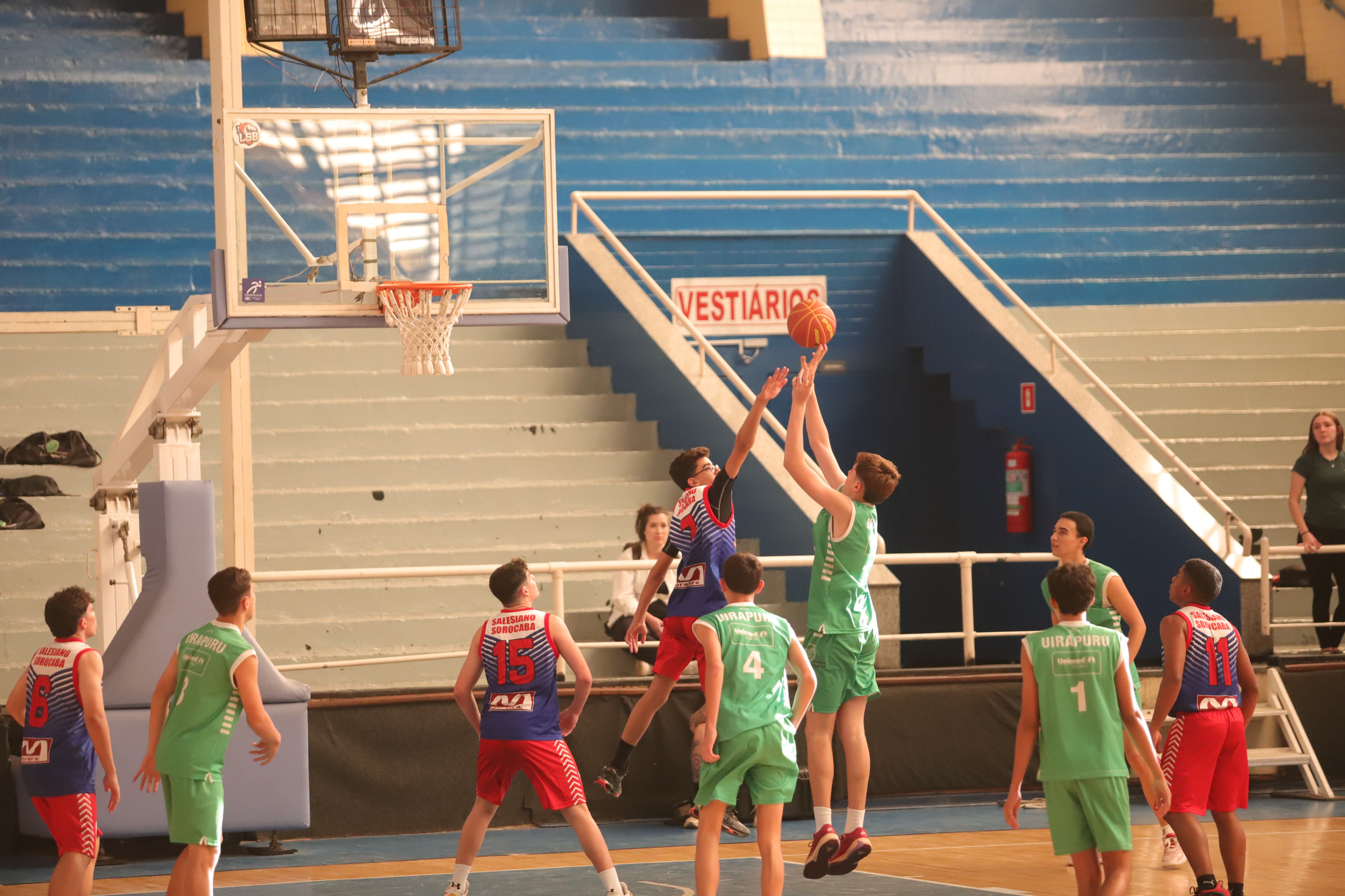 A 11ª semana dos JES, categoria infanto, teve disputas decisivas em três modalidades: basquete, handebol e queimada