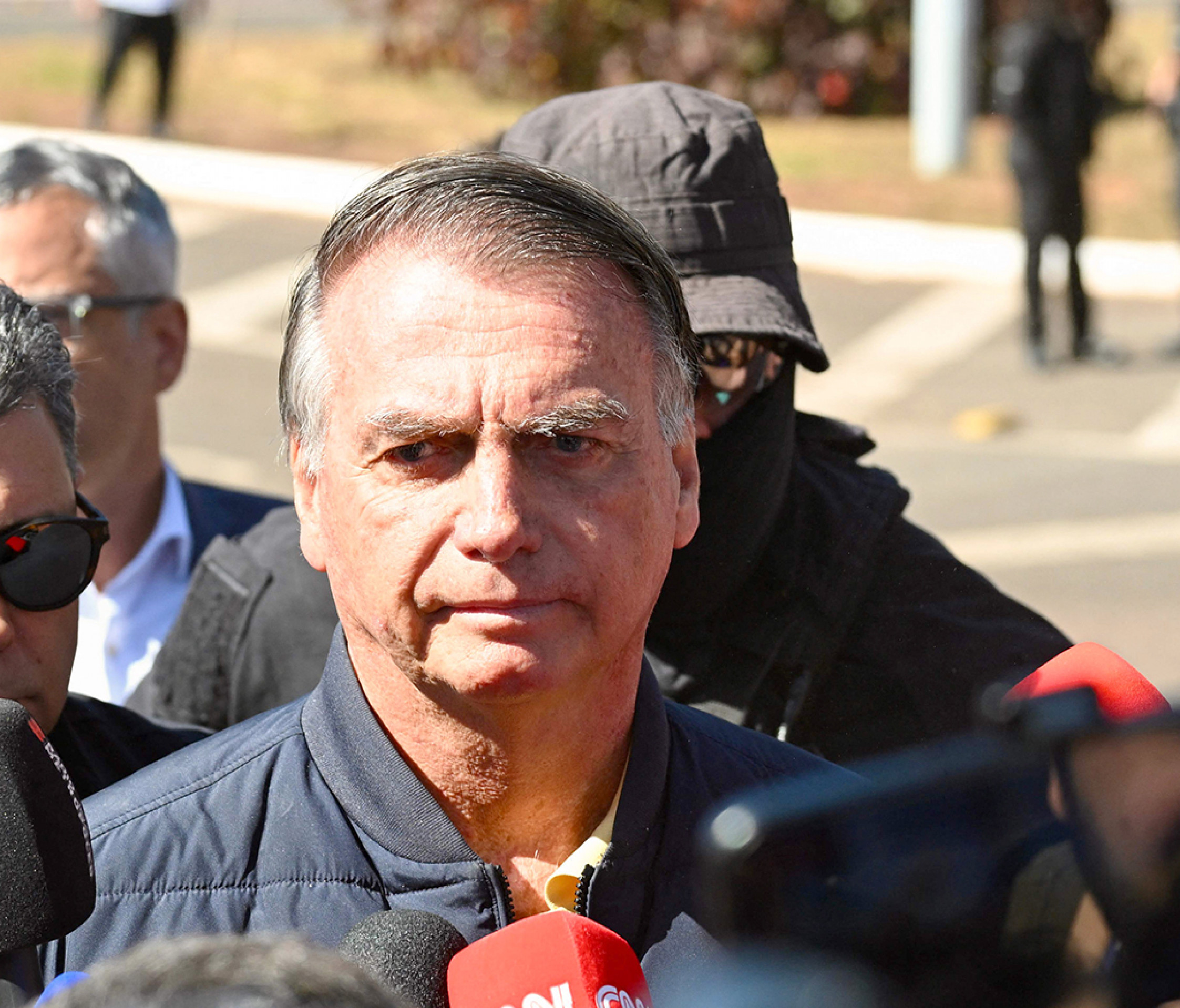 Advogados de ex-presidente Jair Bolsonaro citam questões processuais e falta de provas
