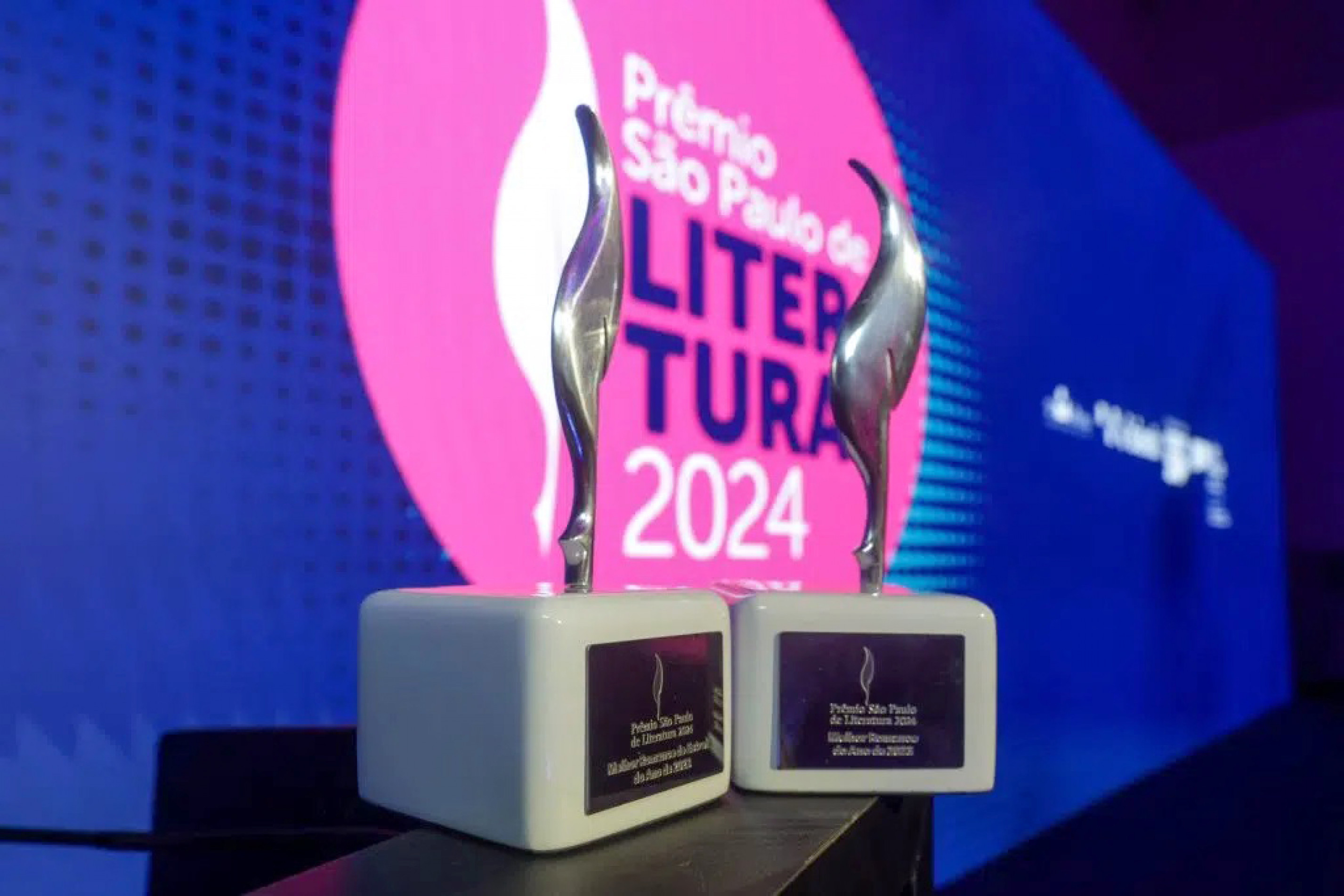 ‘Melhor Romance do Ano’ e ‘Melhor Romance de Estreia’ são as categorias contempladas
