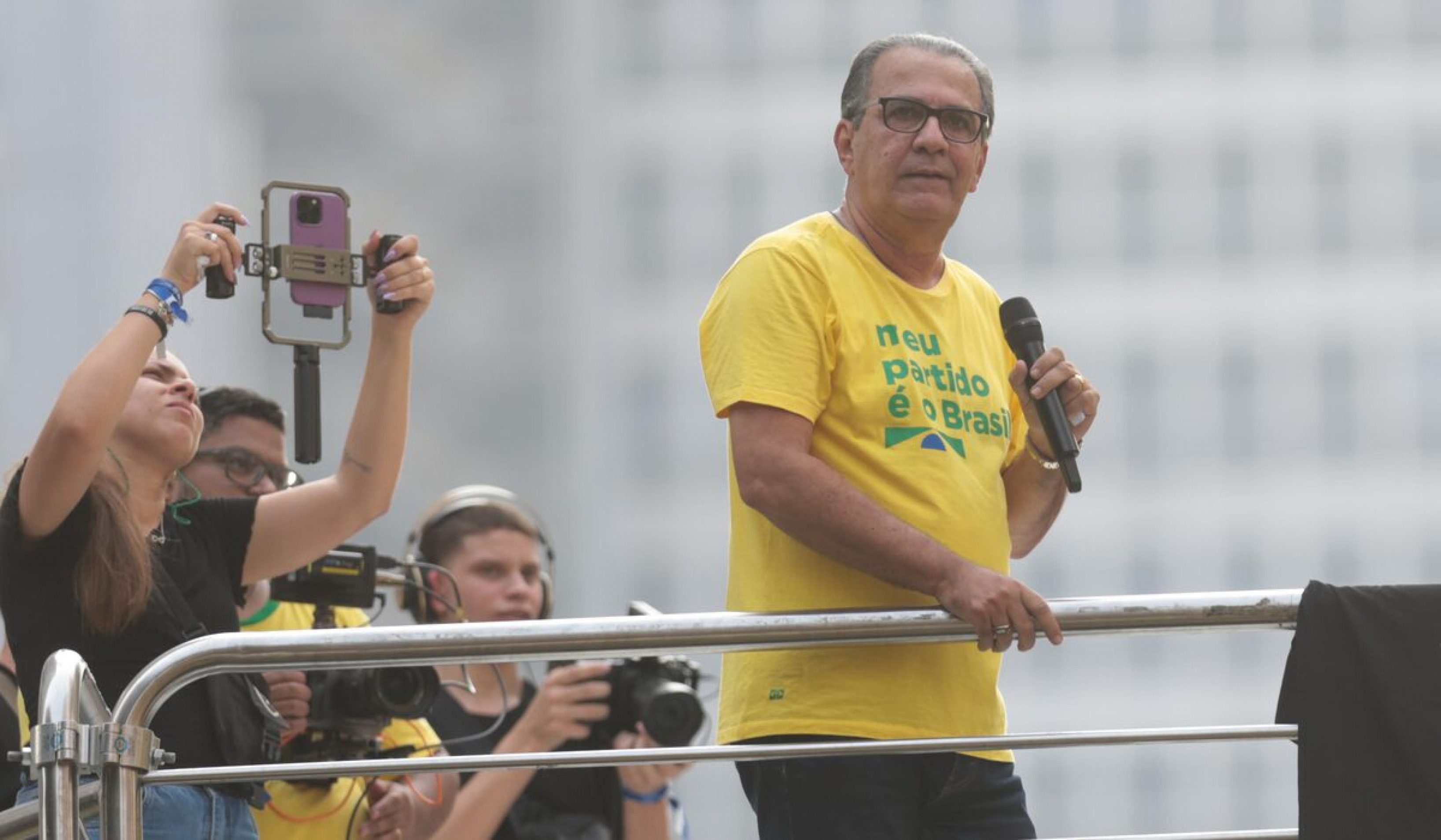 Ato na Avenida Paulista com a presença do ex-presidente Jair Bolsonaro pede o impeachment do ministro Alexandre Moraes. Estiveram presentes os irmãos Carlos, Eduardo e Flávio Bolsonaro, Nikolas Ferreira , governador Tarcísio de Freitas, Malafaia e Magno Malta.