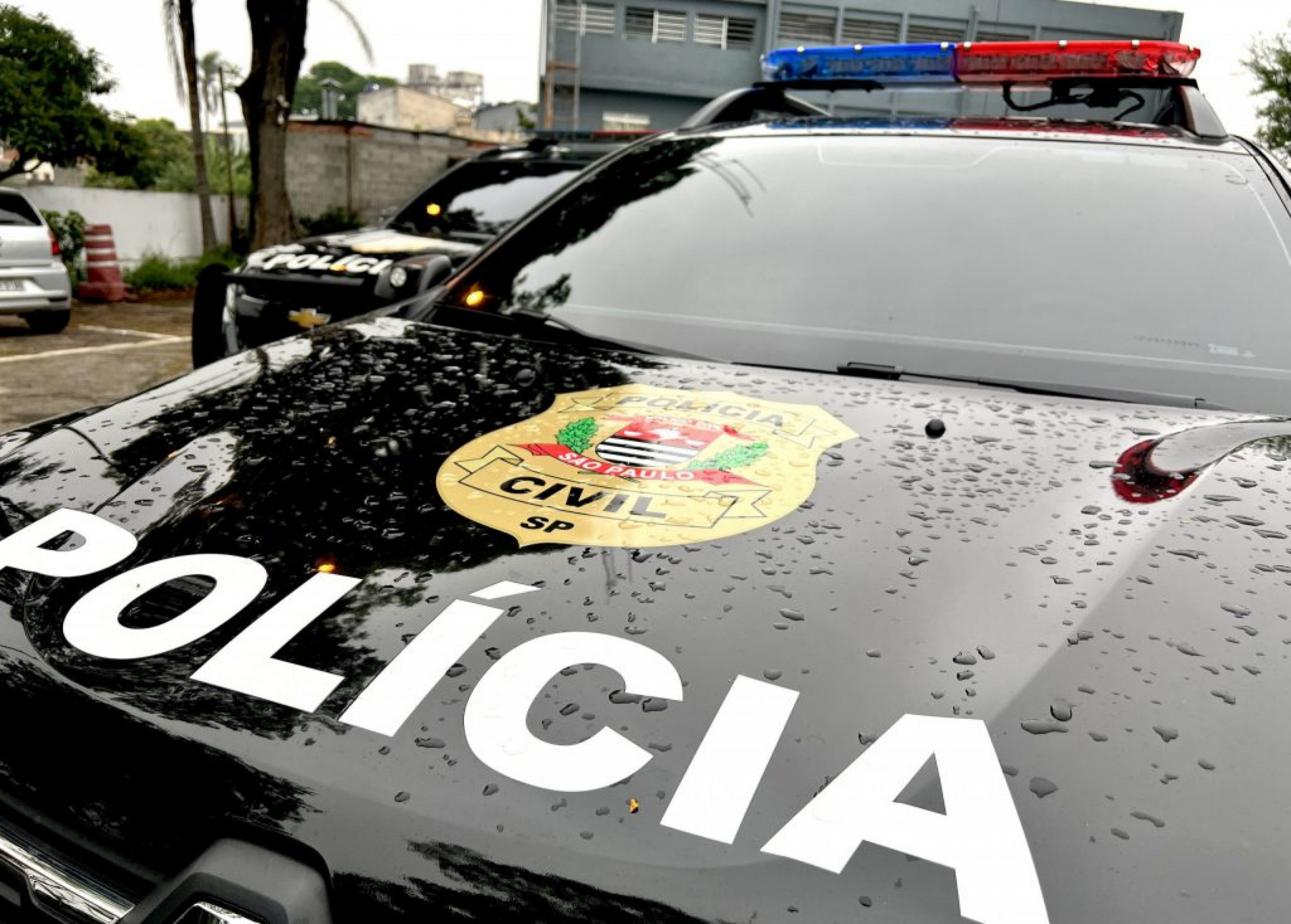 O homem foi preso e levado ao 11° Distrito Policial da cidade