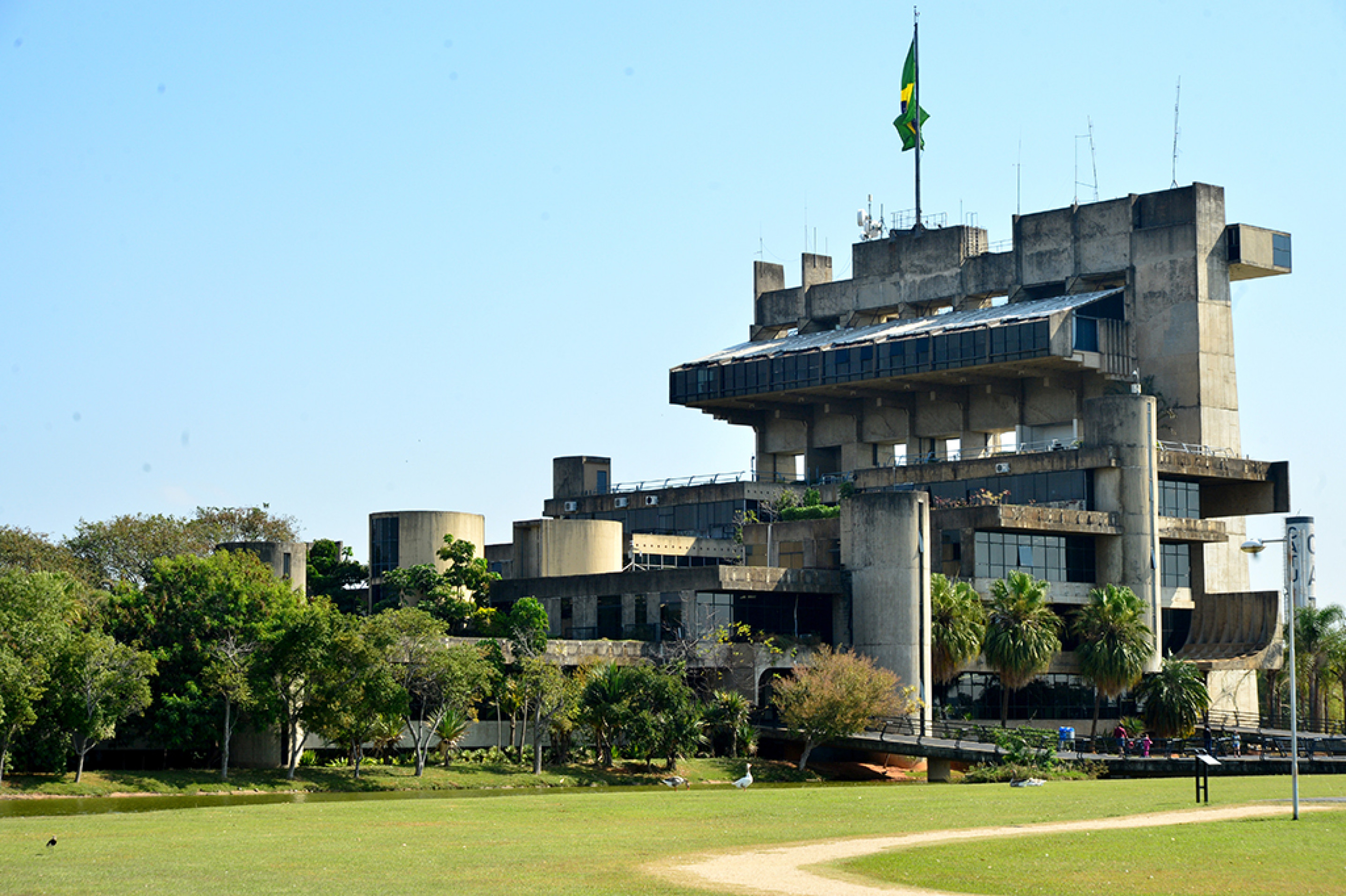 Prefeitura de Sorocaba tem 15 dias úteis para justificar pagamentos, de acordo com despacho do TCE-SP

