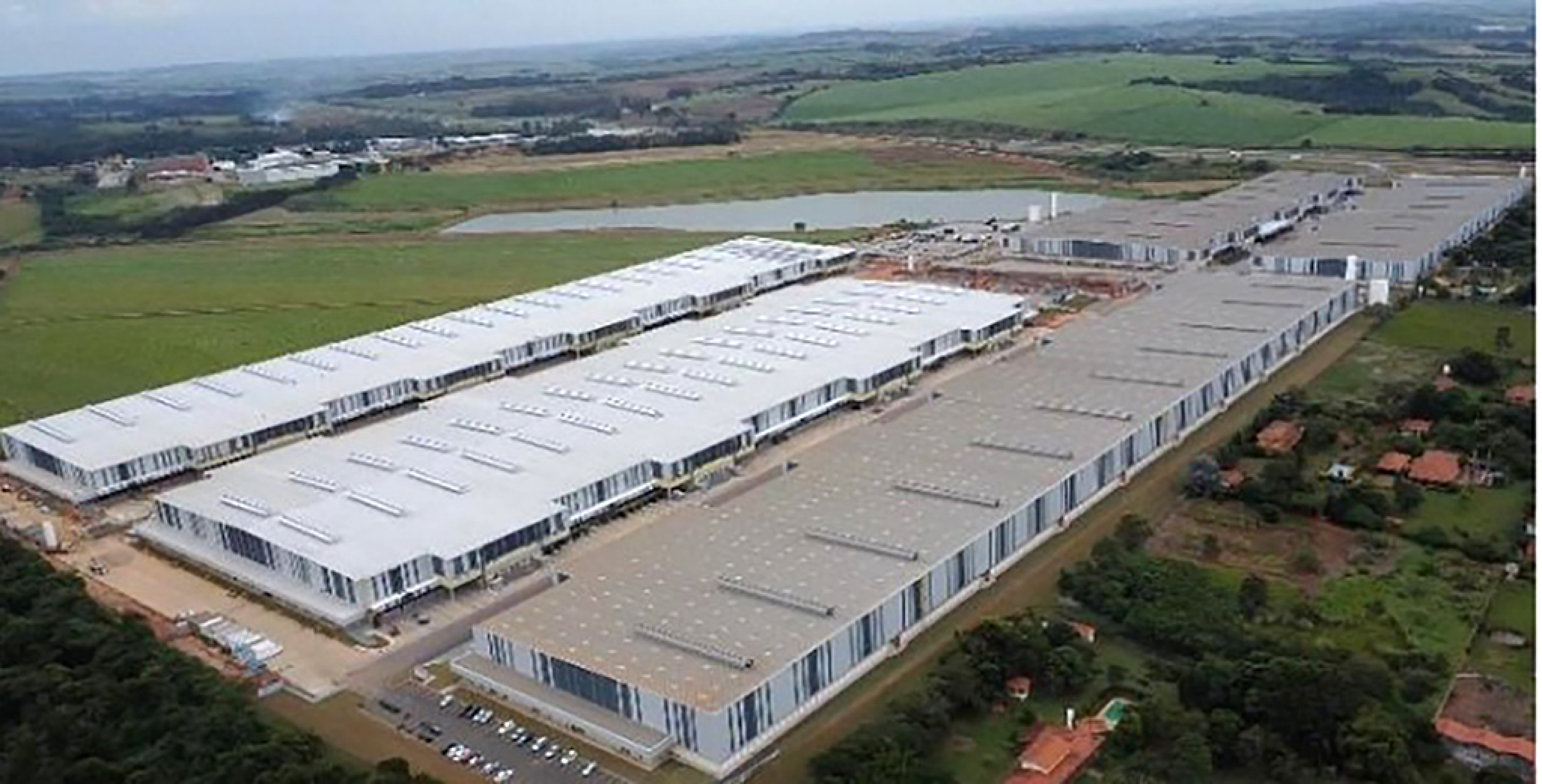 Armazém conta com estrutura  para operações fiscais, logísticas e de importação
