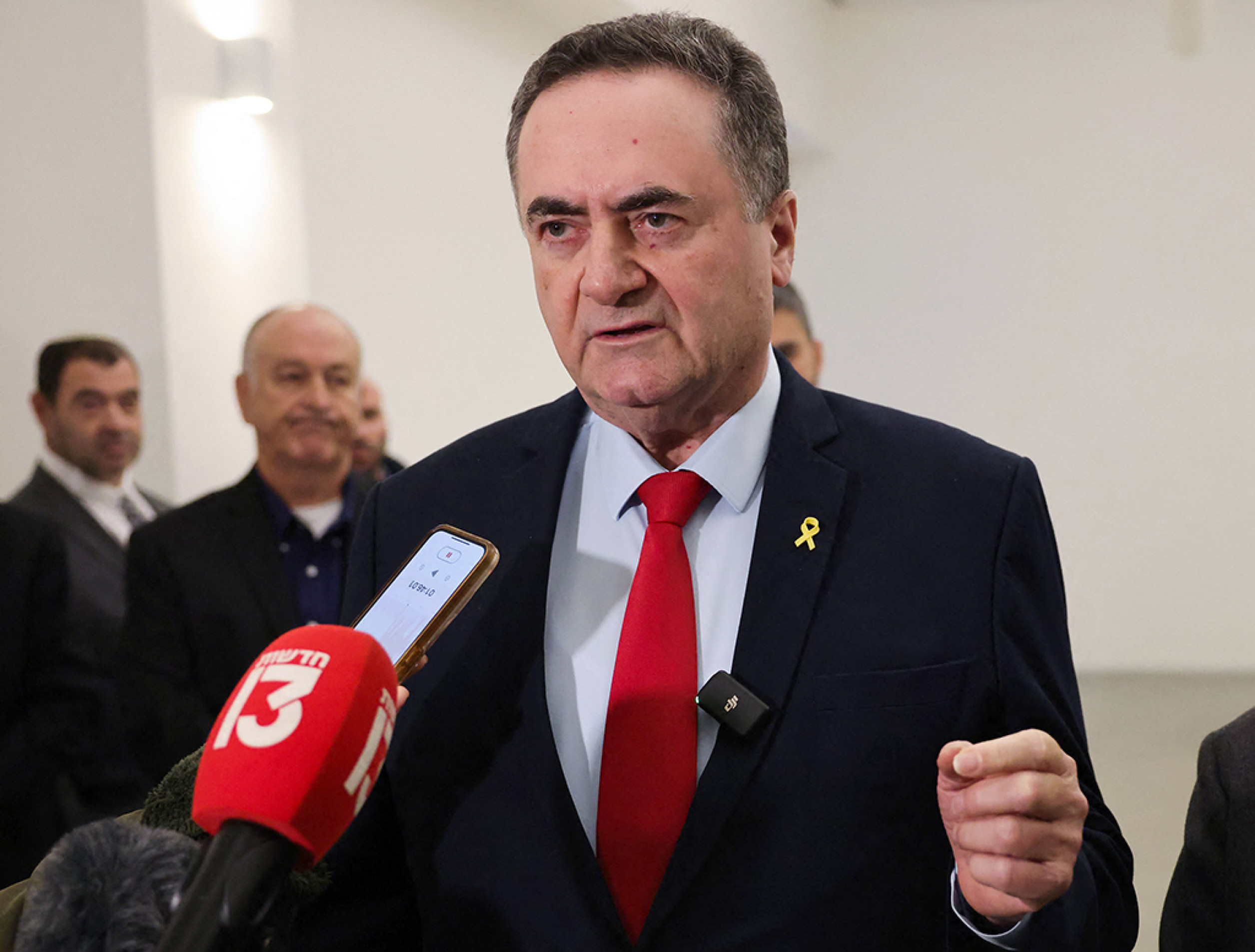 Katz associou presidente brasileiro ao líder do Irã
