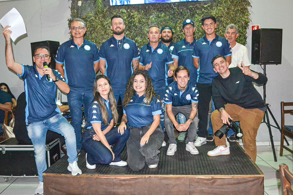 CAP apresenta uniformes e elenco para a temporada 2025
