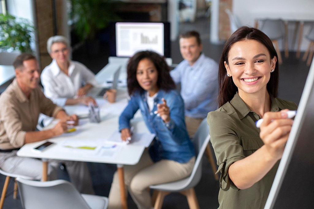 Uma das oportunidades é na área de assistente de recursos humanos: inscrições hoje
