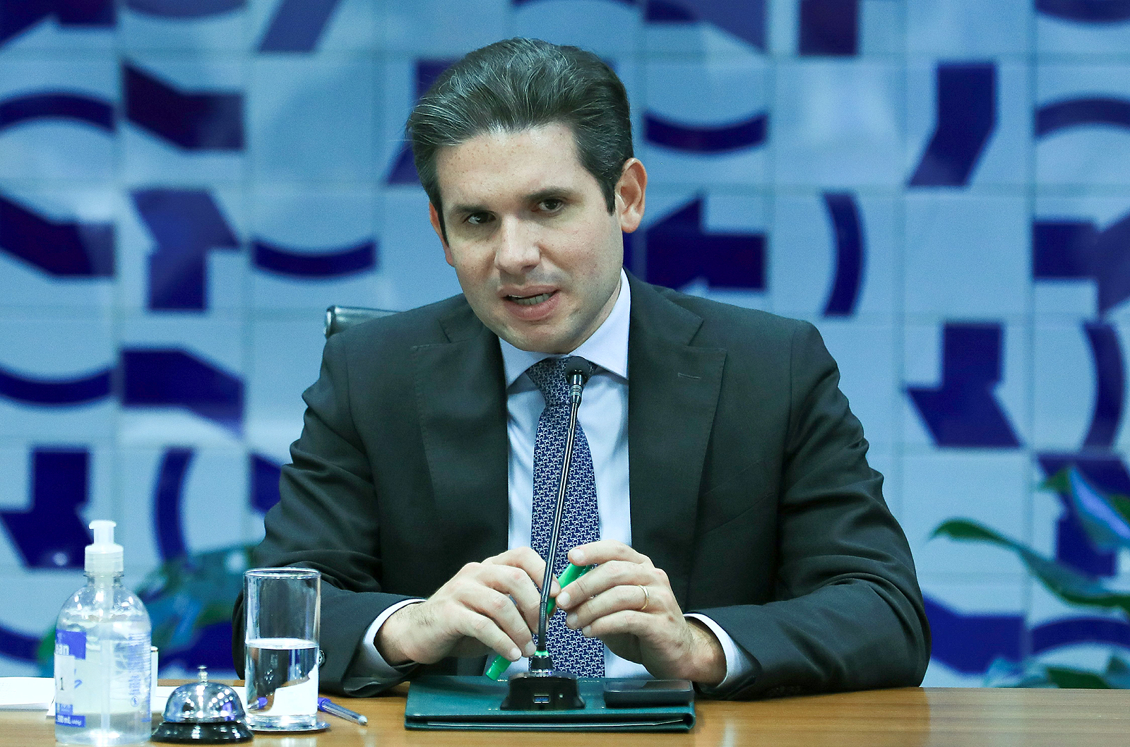 Oposição quer que presidente da Câmara agilize votação 
