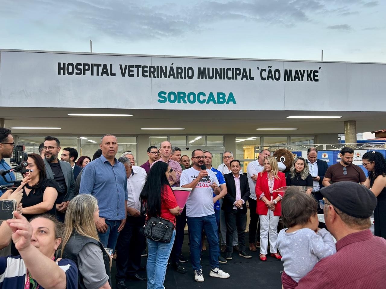 Solenidade, realizada na tarde de ontem, reuniu diversos políticos e autoridades: investimento estadual de R$ 8,65 milhões