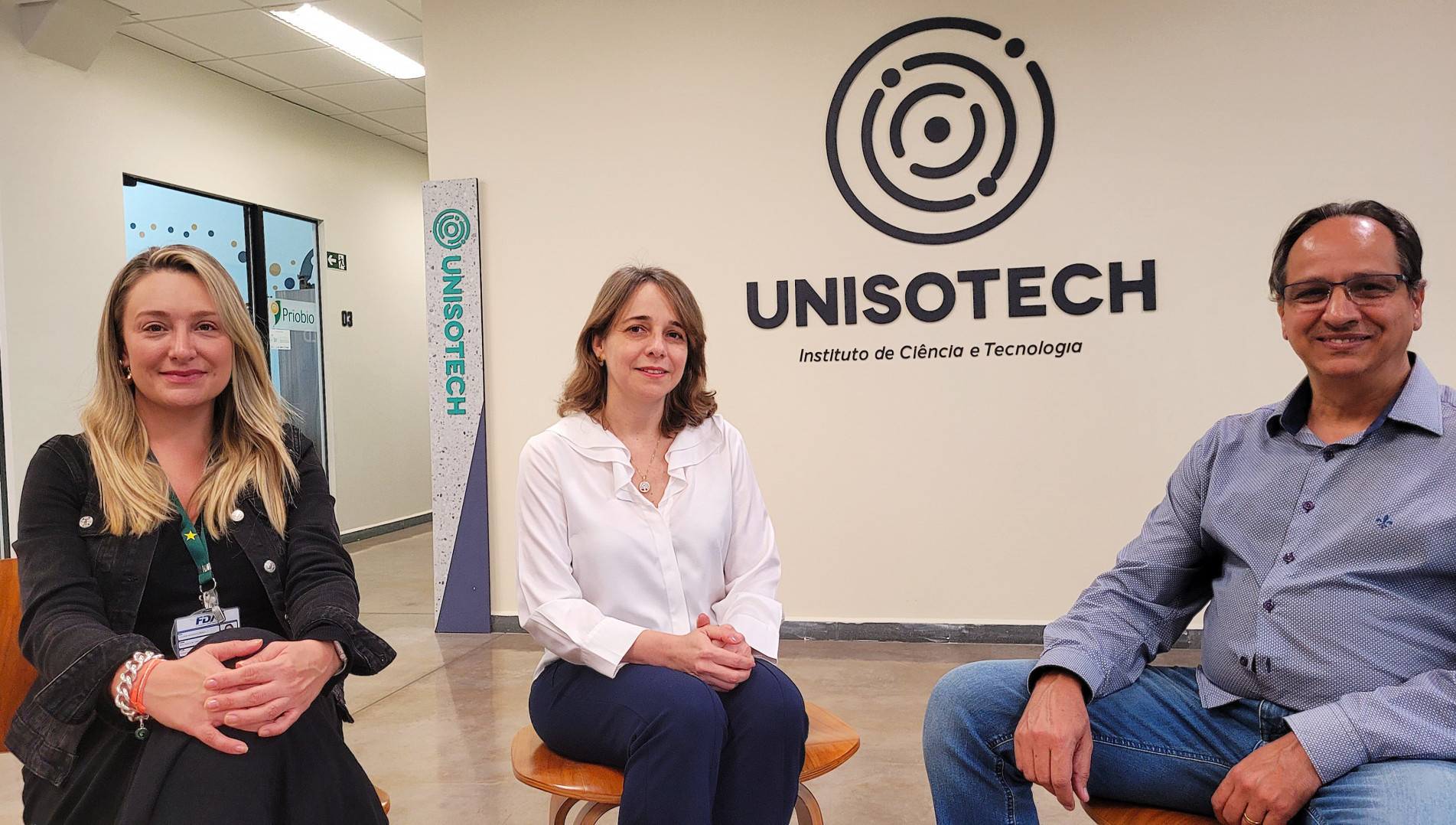 Professores Juliana Rugolo, Cristiane Bergamaschi e Silvio Barberato, integrantes do NATS-Uniso