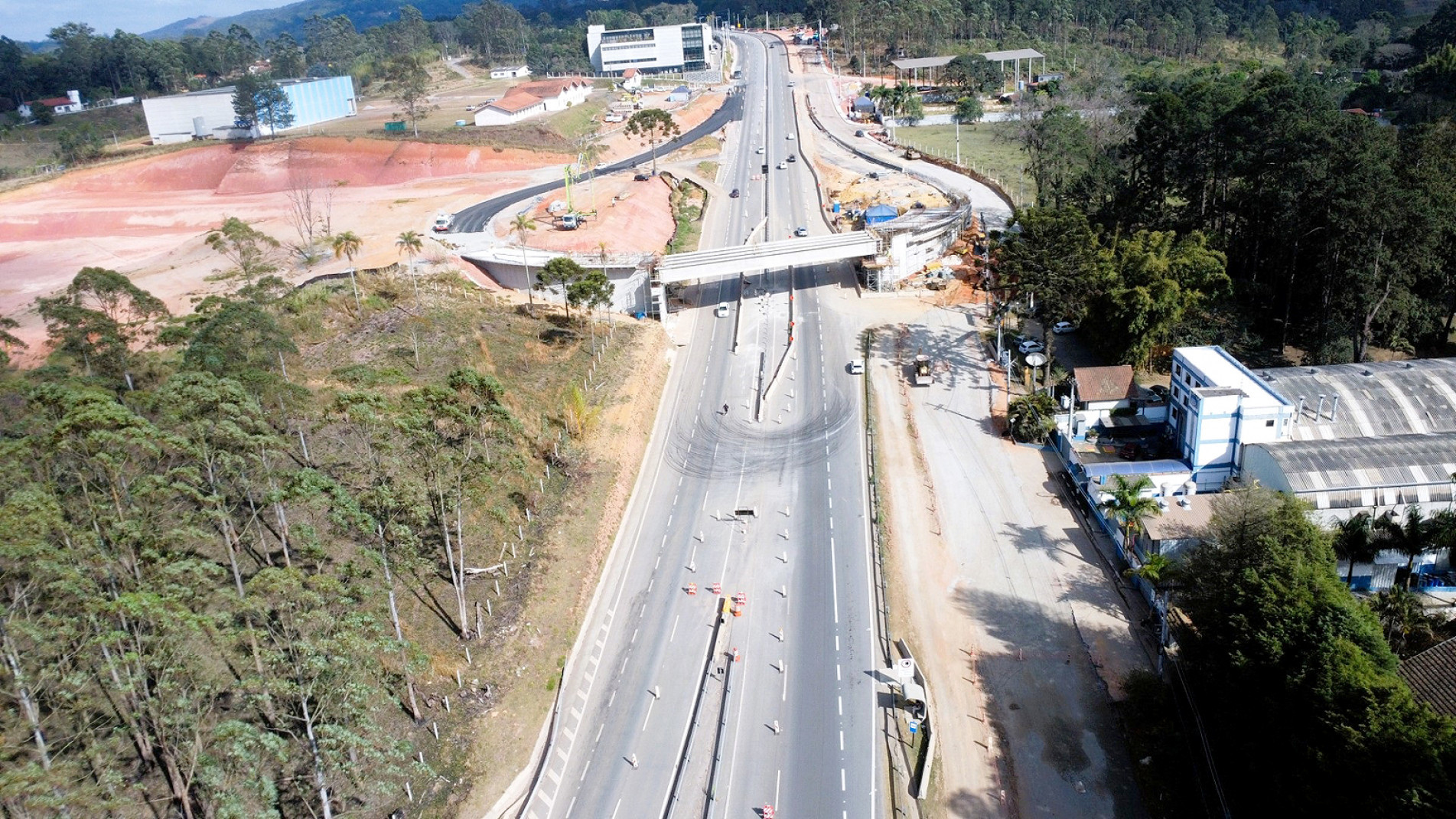 Dispositivo faz parte das intervenções de duplicação da rodovia: investimento de R$ 30,9 milhões
