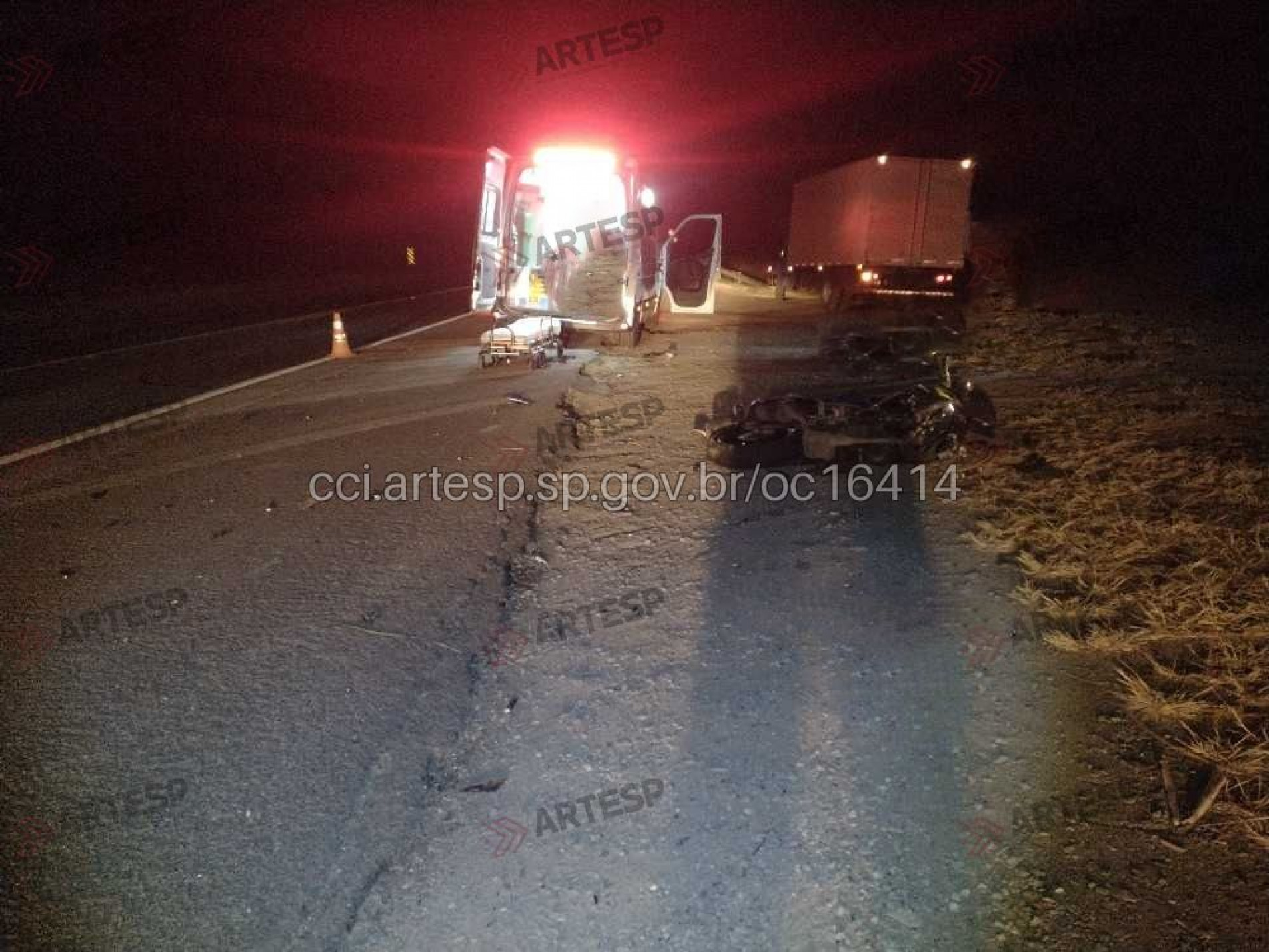 O condutor da carreta não se feriu